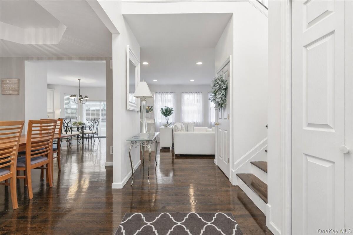 #8 photo, 24 Ridge Court, Hauppauge , NY 11788