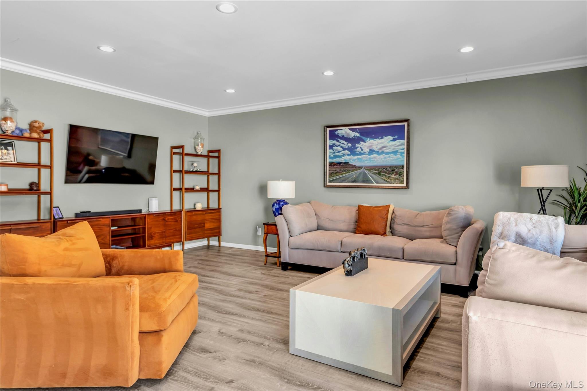 #9 photo, 110 Brattle Circle, Melville , NY 11747