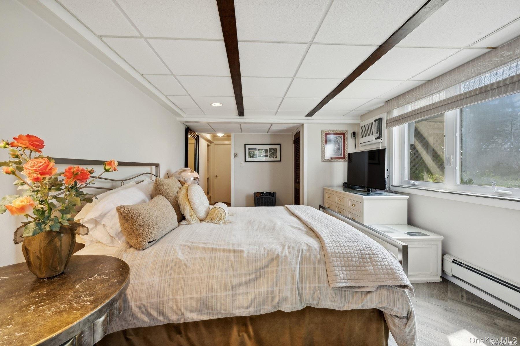 #18 photo, 2 W Hillover Road, Саффолк ‖ Hampton Bays , NY 11946