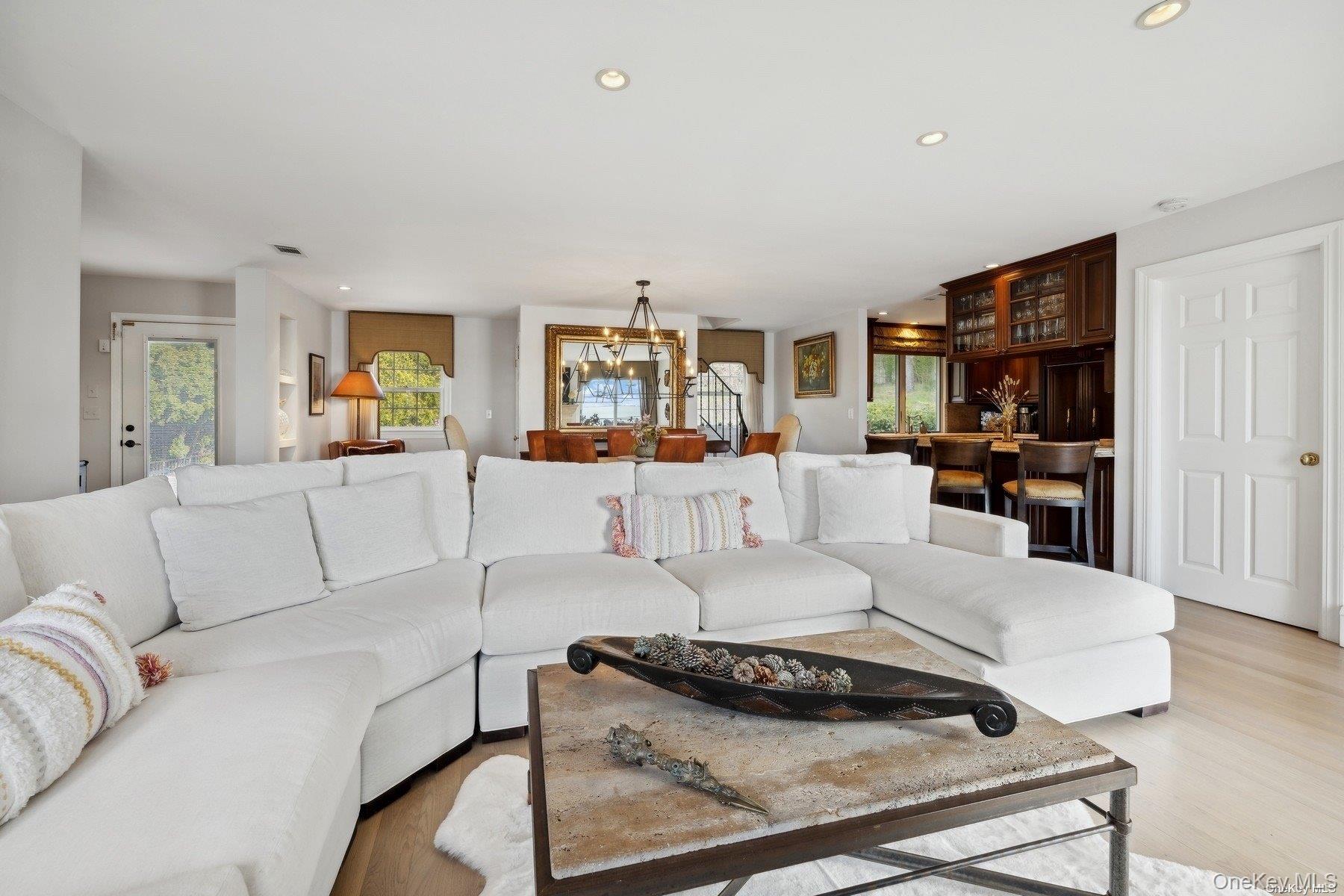 #7 photo, 2 W Hillover Road, Саффолк ‖ Hampton Bays , NY 11946