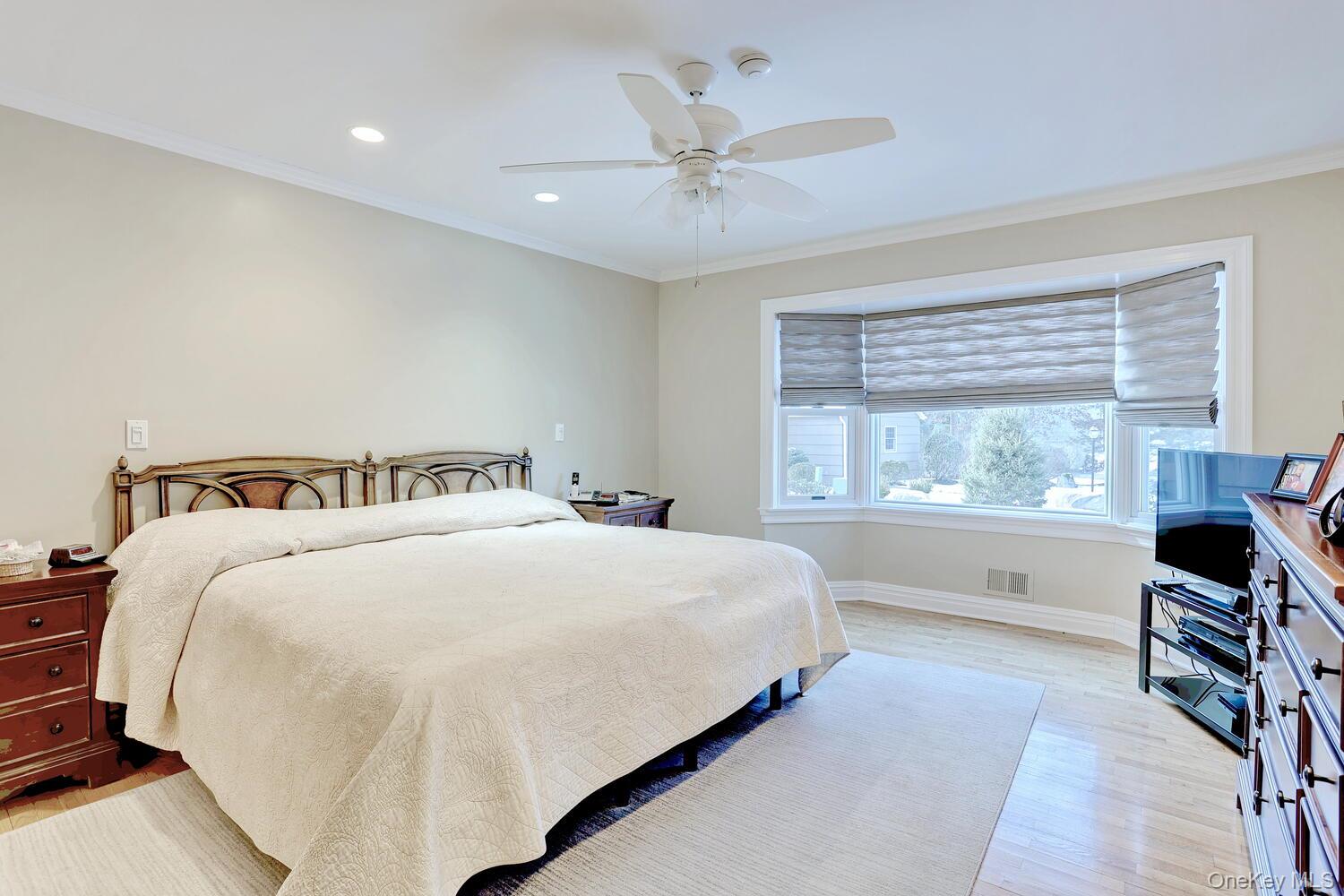 #11 photo, 44 Washington Circle, New City , NY 10956