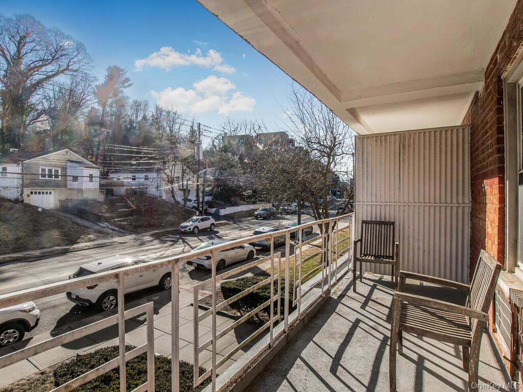 #8 photo, 709 Warburton Ave, Yonkers , NY 10701