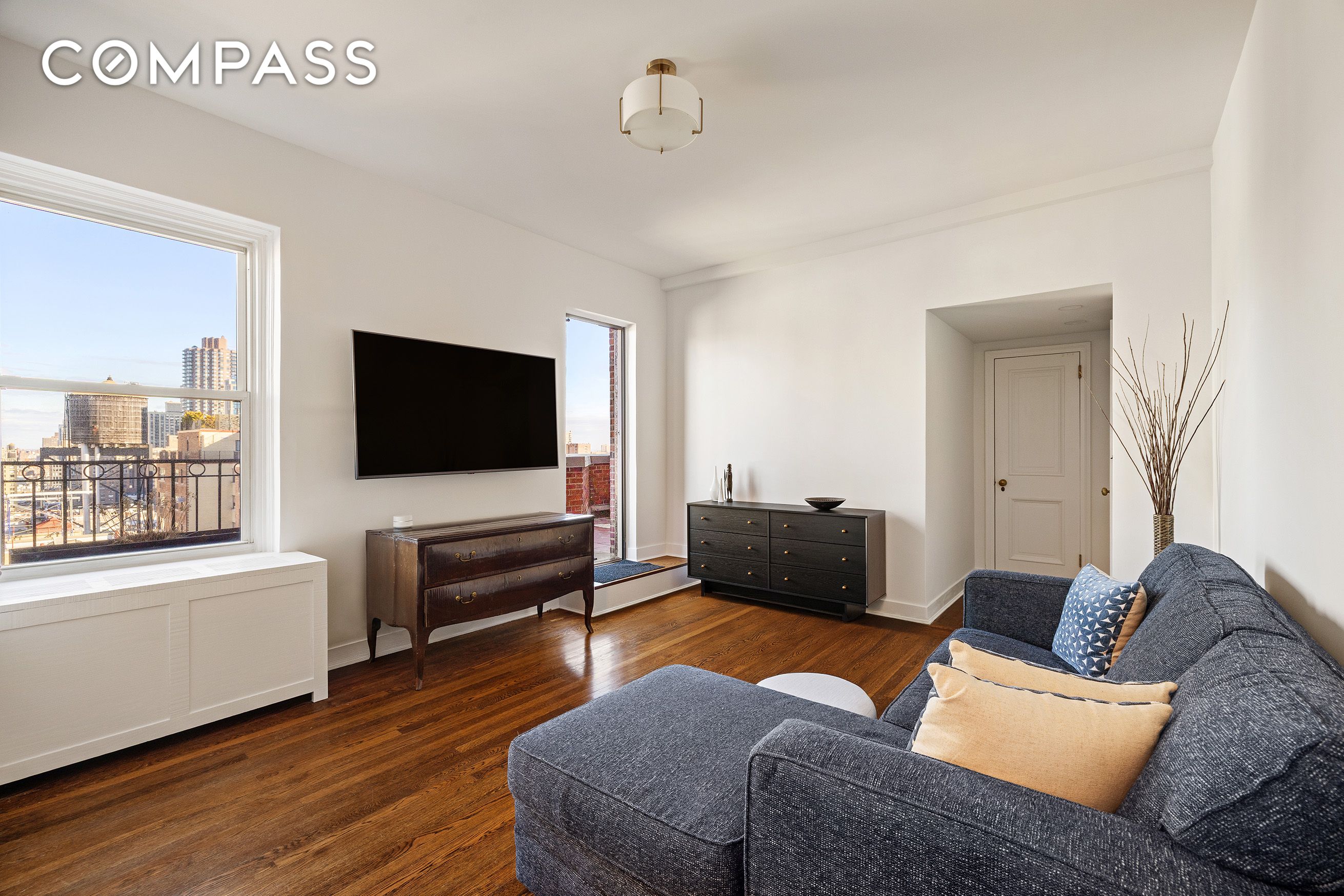 #13 photo, 320 E 72nd Street, Lenox Hill , NY 10021