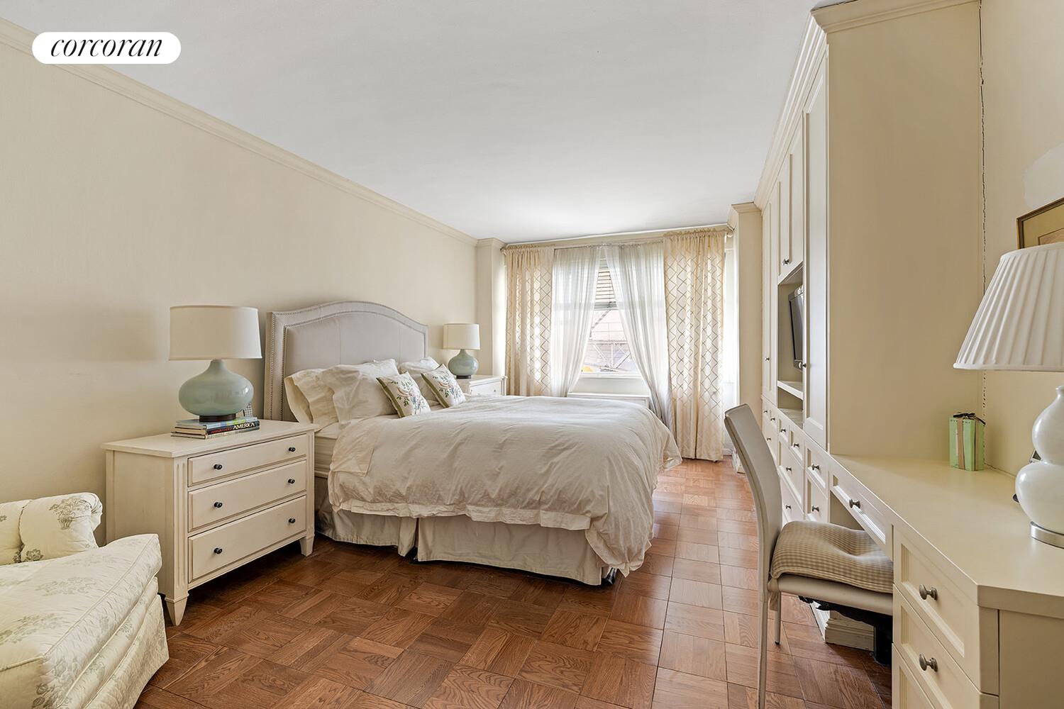 #3 photo, 201 E 66TH Street, Lenox Hill , NY 10065