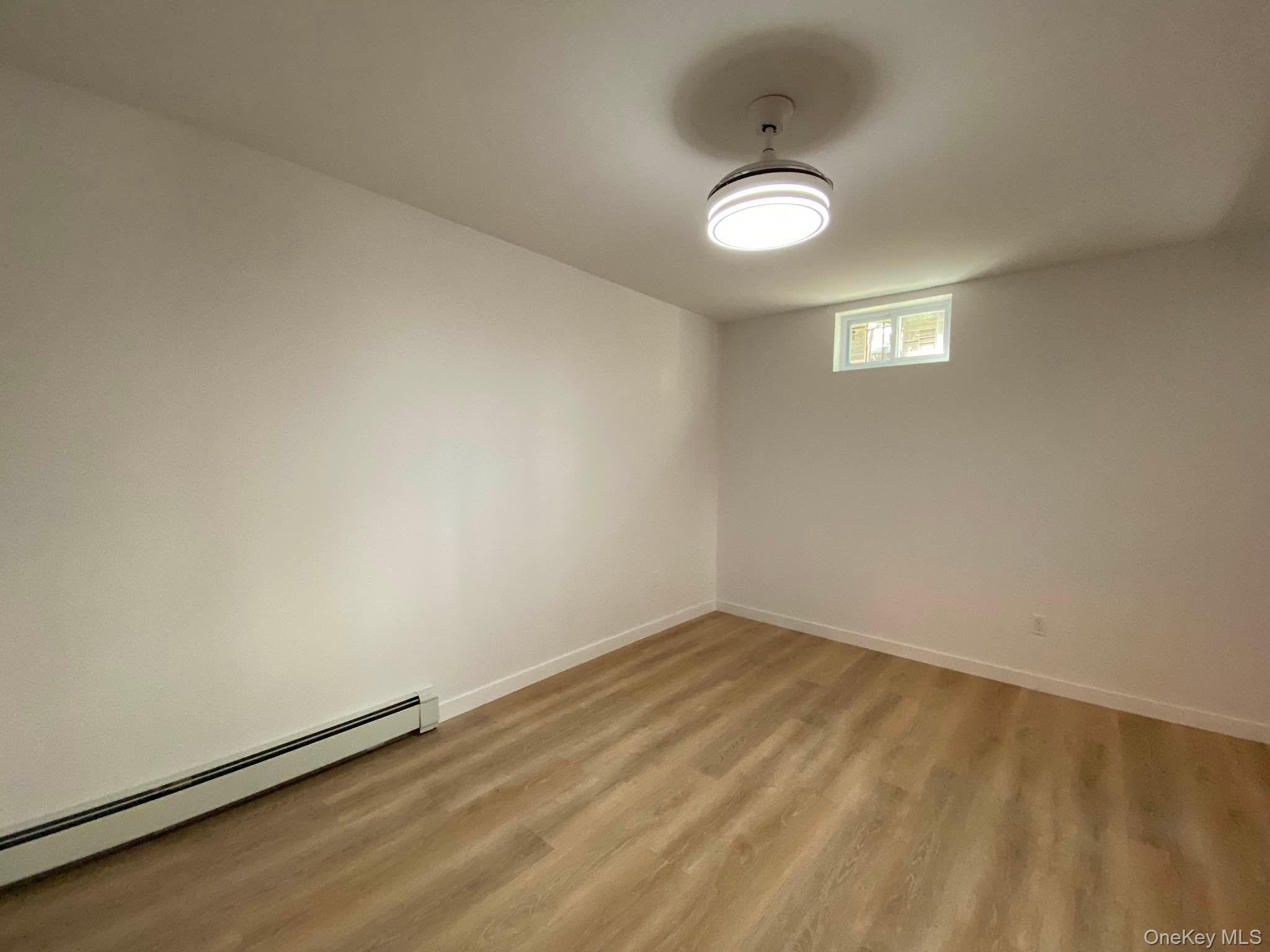 #5 photo, 43-44 165th Street, Flushing , NY 11358