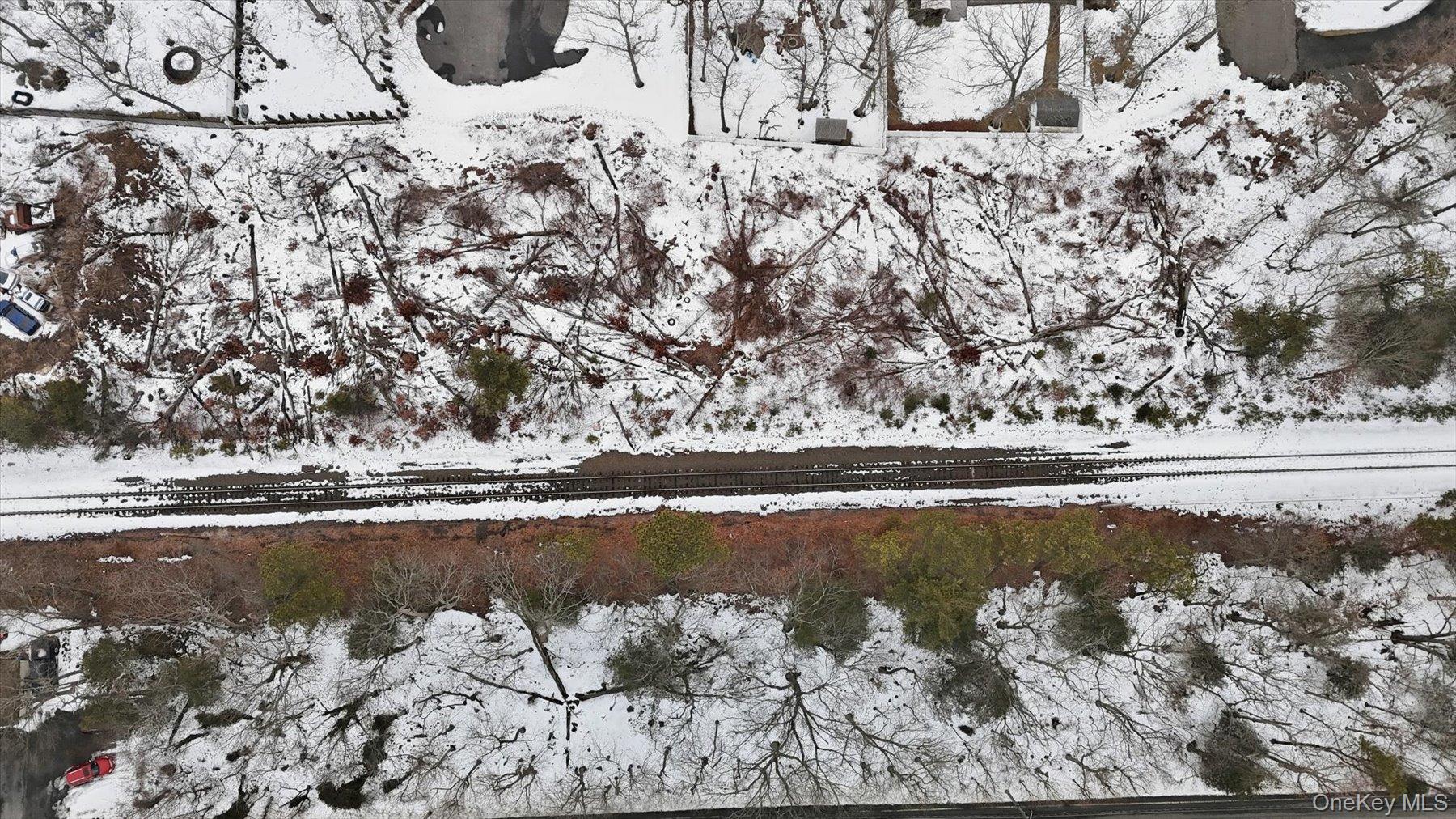 #2 photo, Railroad Avenue, সাফোক কাউন্টি Medford , NY 11763