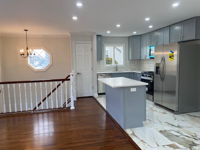 #7 photo, 275 Beachview Street, Copiague , NY 11726