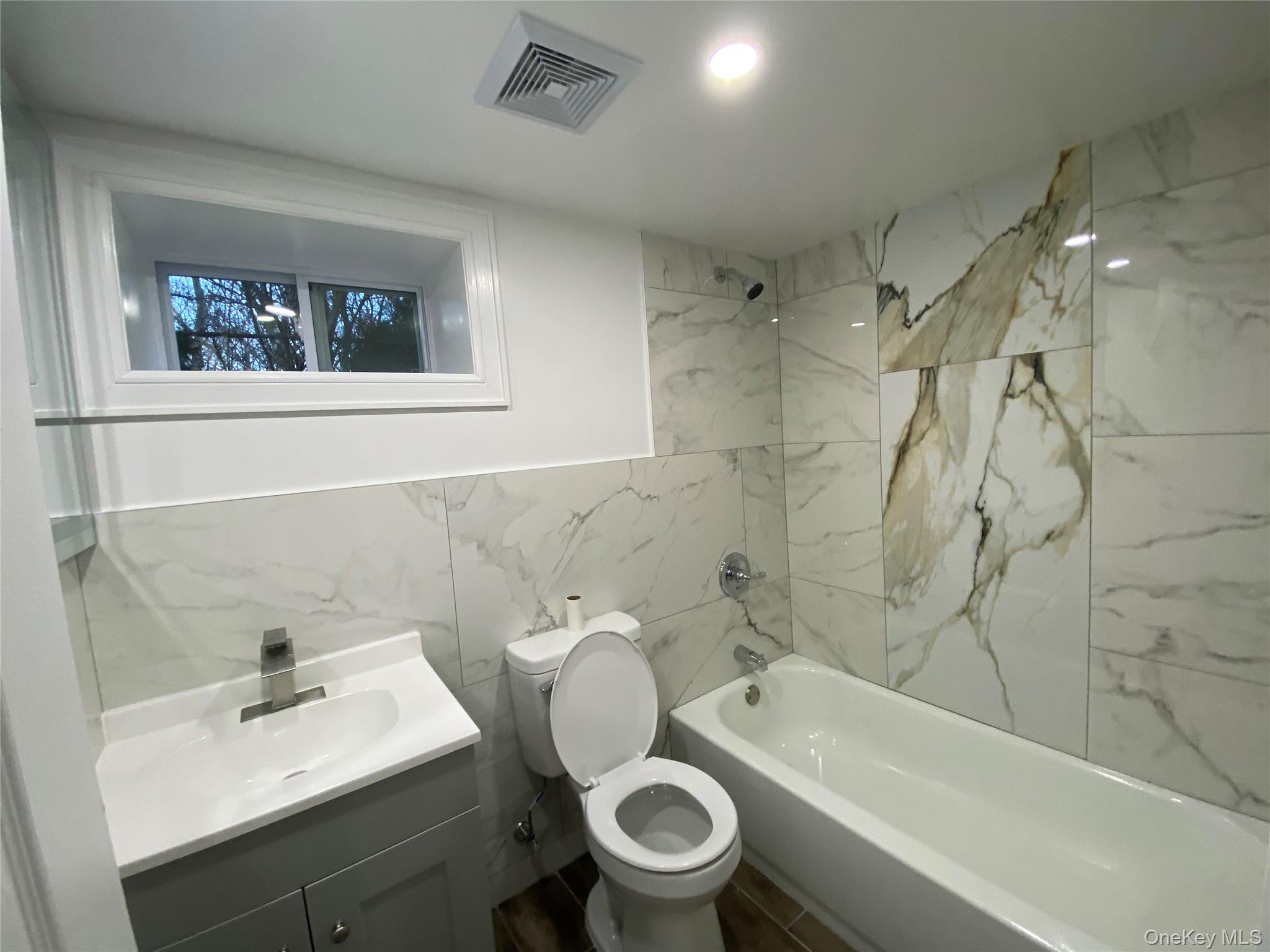 #20 photo, 1193 Brookdale Avenue, Bay Shore , NY 11706