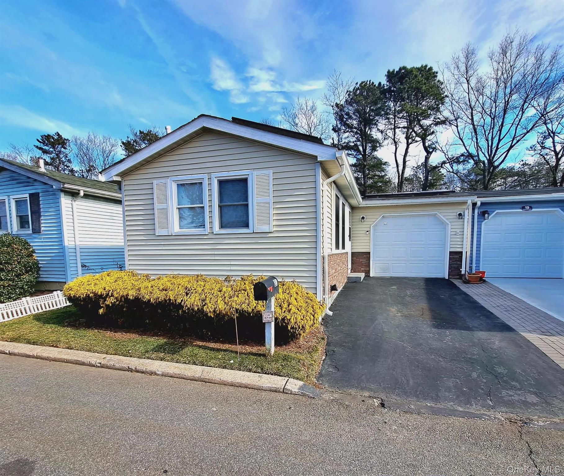 #1 photo, 21 Village Circle, Manorville , NY 11949