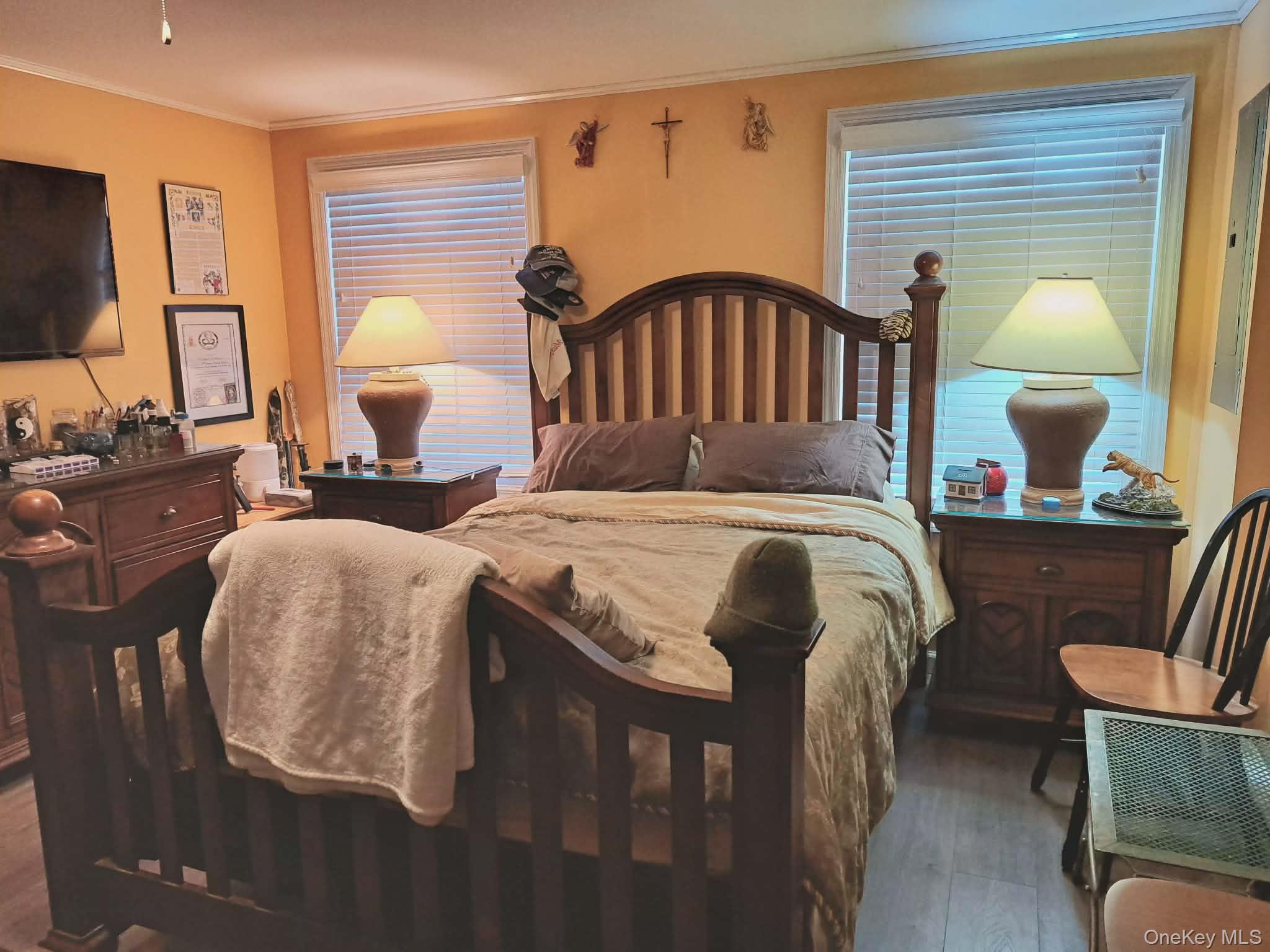 #6 photo, 21 Village Circle, Manorville , NY 11949