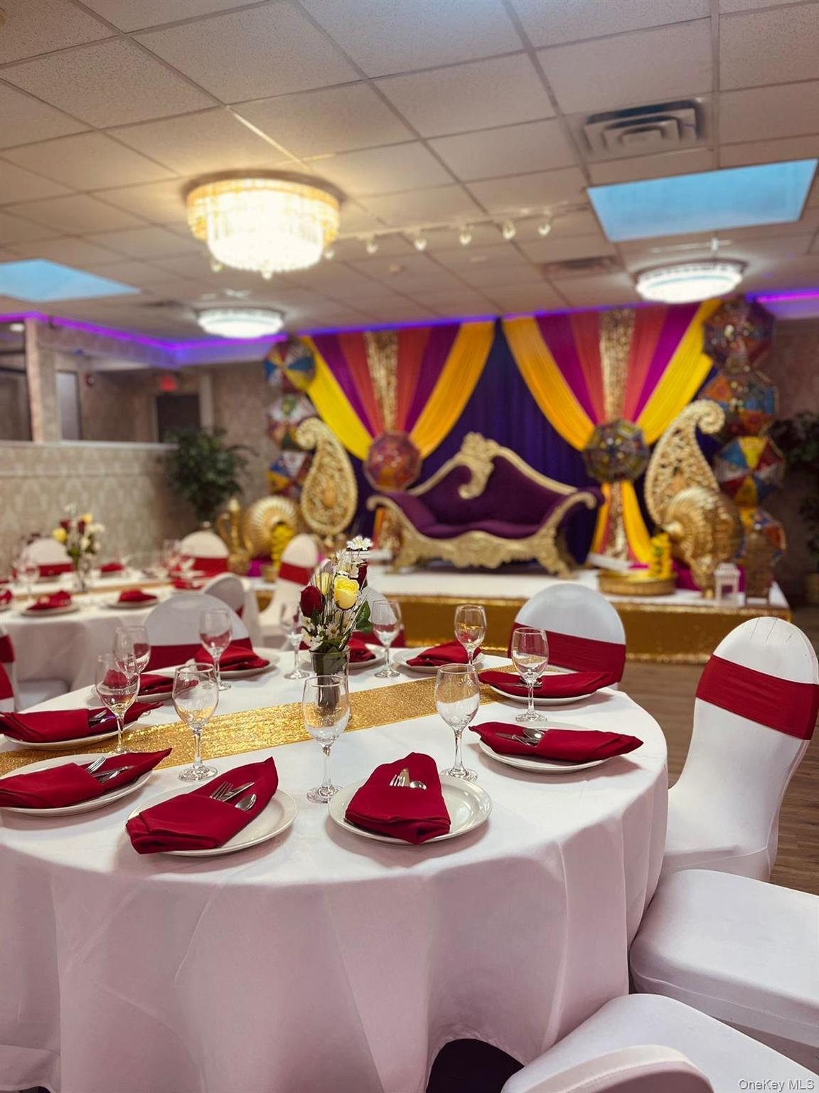 #5 photo, 2716 Hempstead Turnpike, Levittown , NY 11756