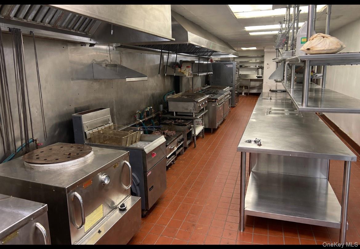 #7 photo, 2716 Hempstead Turnpike, Levittown , NY 11756