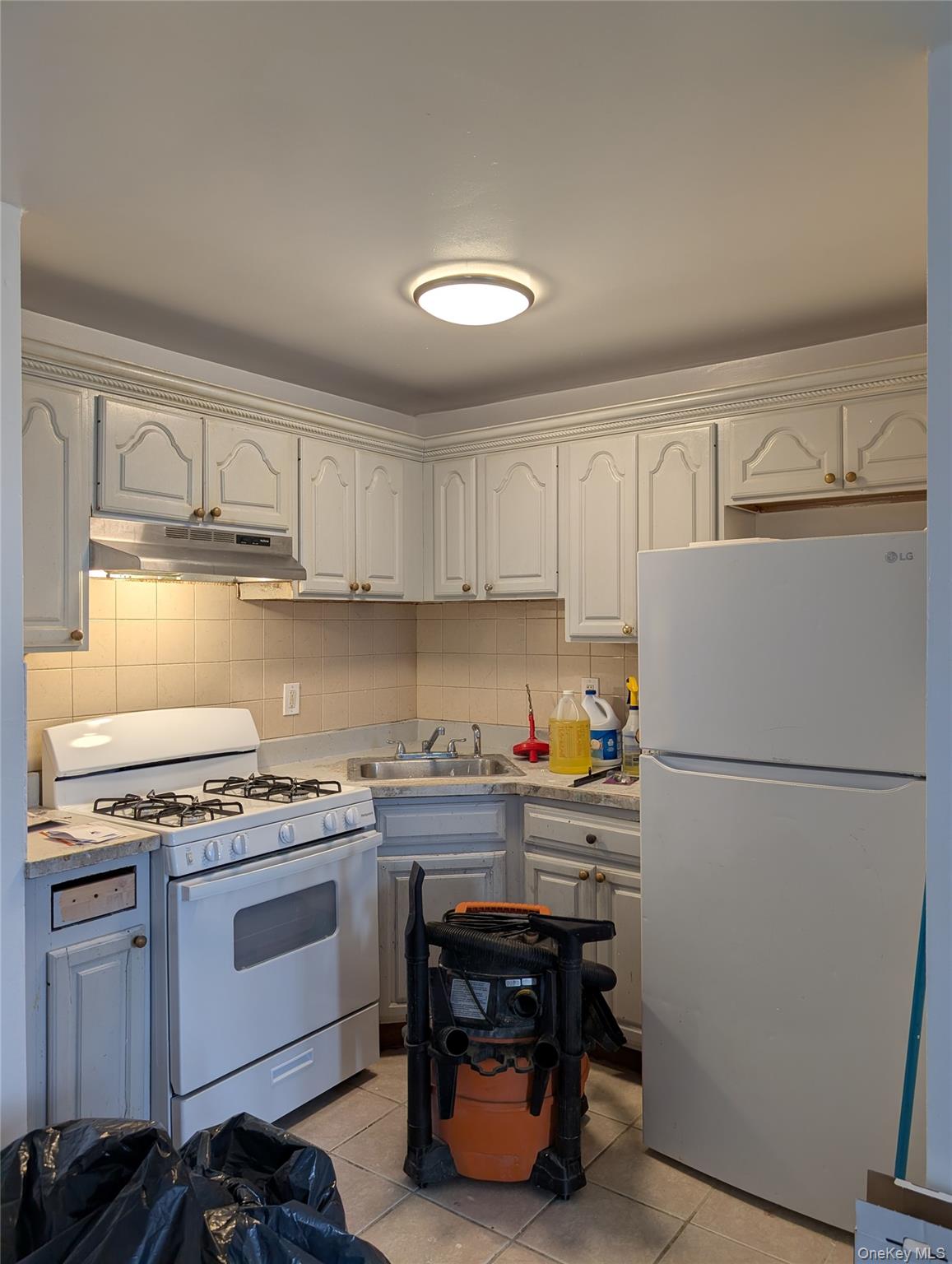 #15 photo, 528 Beach 32nd Street, Far Rockaway , NY 11691