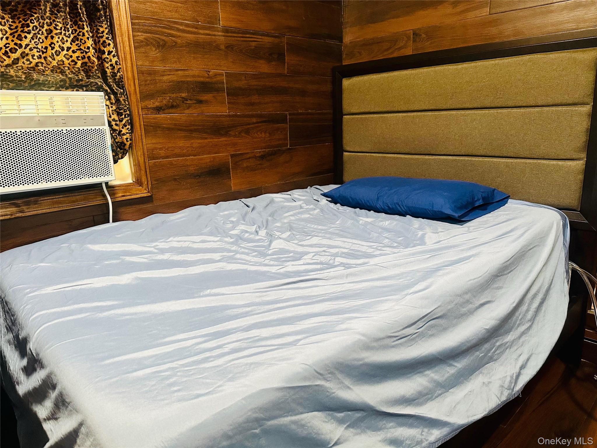 #2 photo, 82-19 Utopia Parkway, Jamaica Estates , NY 11432