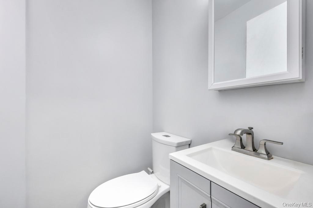 #17 photo, 754 Blue Ridge Drive, Medford , NY 11763