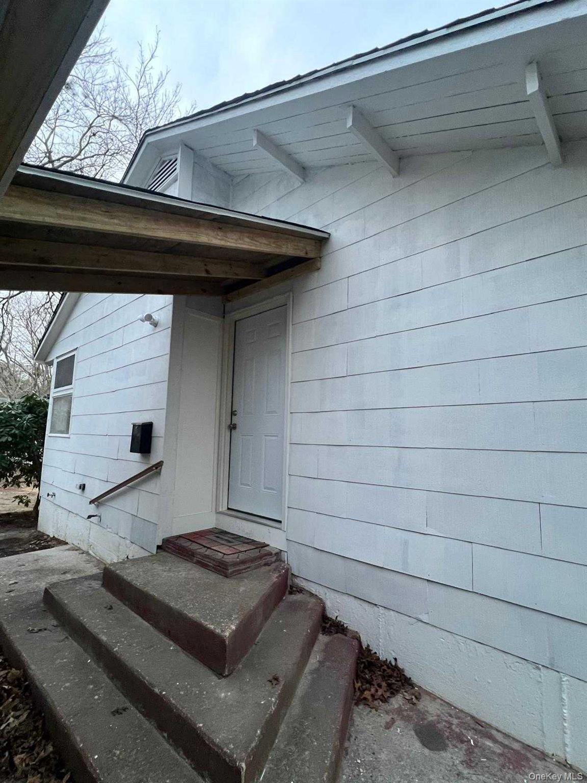 #1 photo, 5 Birch Court, Riverhead , NY 11901