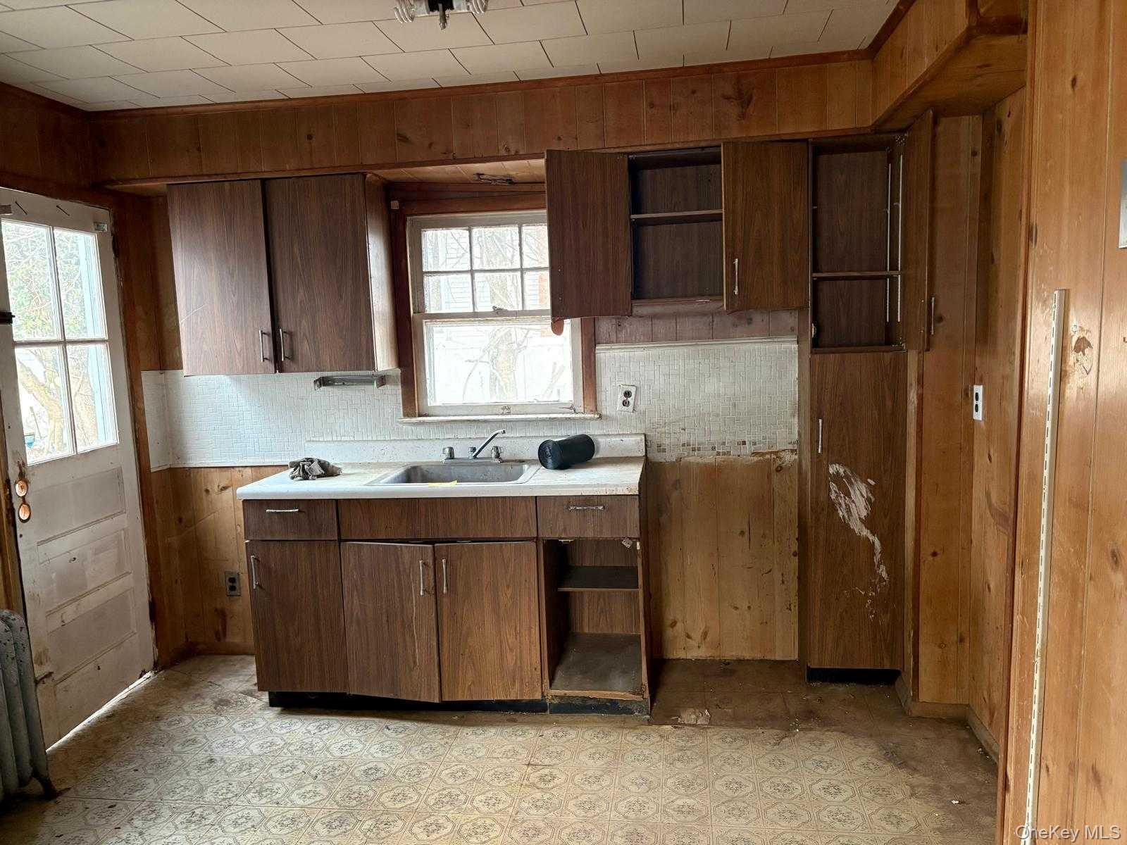 #14 photo, 19 Lacrosse Road, Mastic Beach , NY 11951