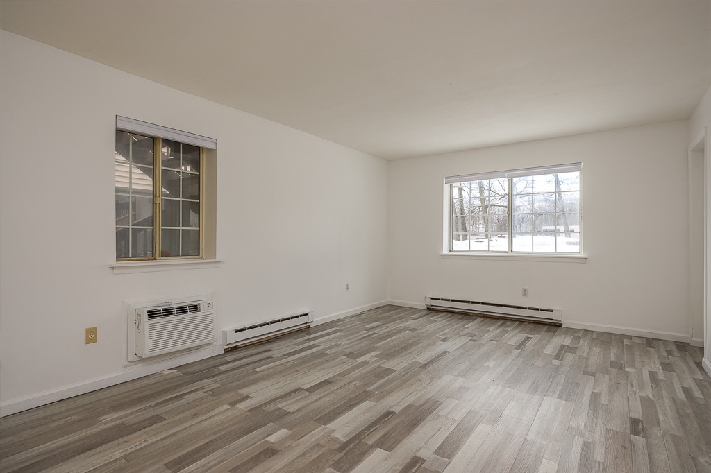 #4 photo, 506  Fox Run Lane, Carmel , NY 10512