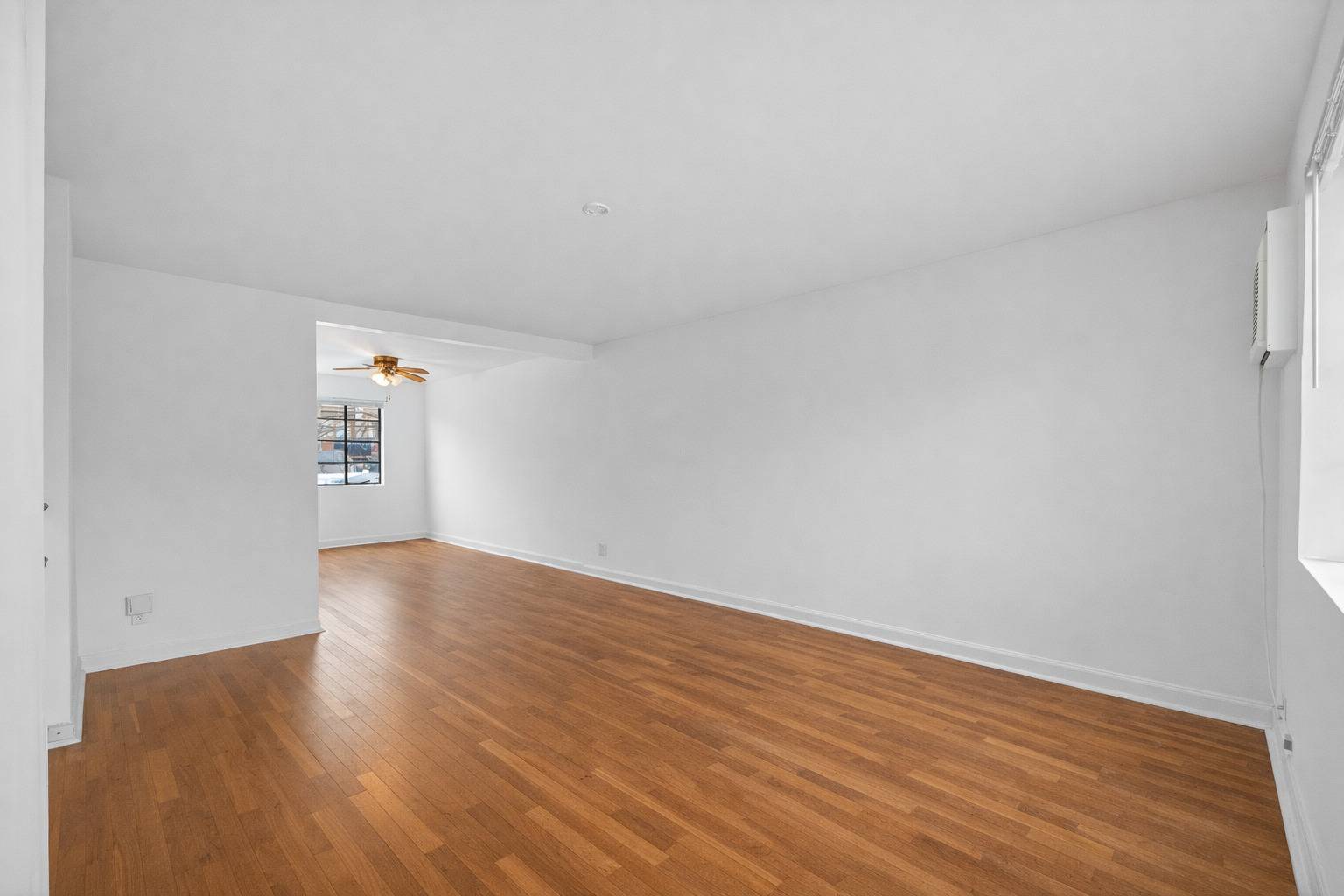 #14 photo, 1231 East 223rd Street, ब्रोंक्स Edenwald , NY 10466