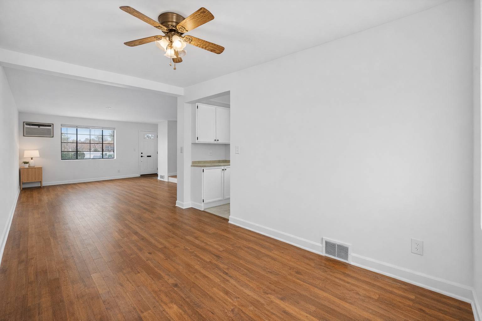 #15 photo, 1231 East 223rd Street, ब्रोंक्स Edenwald , NY 10466