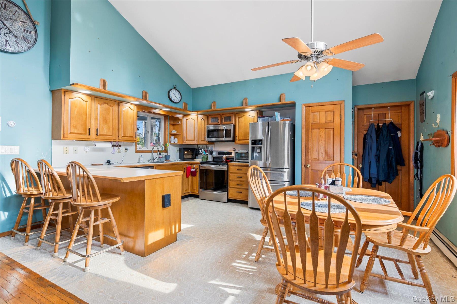 #4 photo, 214 Pipe Stave Hollow Road, Mount Sinai , NY 11766