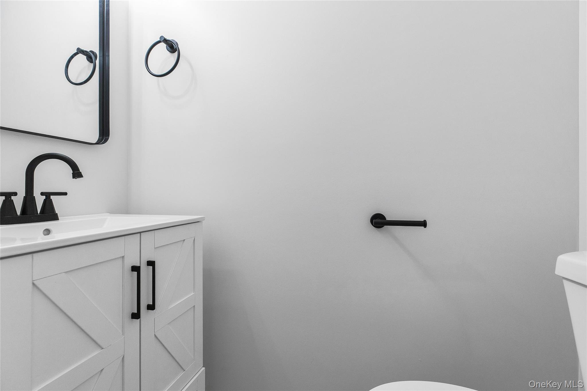 #10 photo, 117 Hill Spur, Calverton , NY 11933