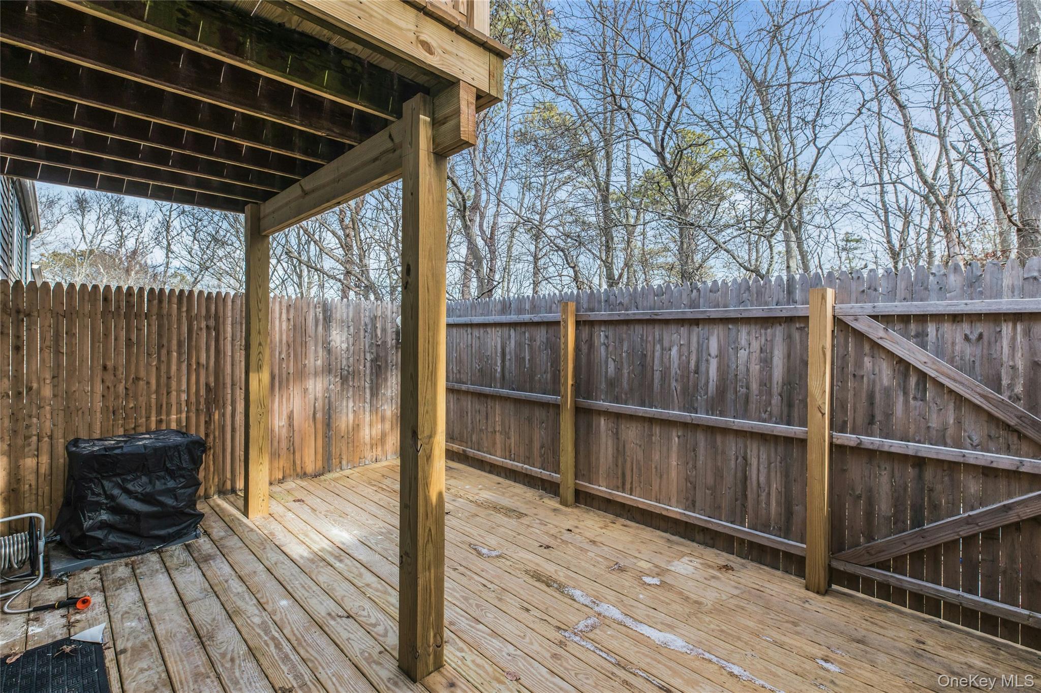 #19 photo, 117 Hill Spur, Calverton , NY 11933