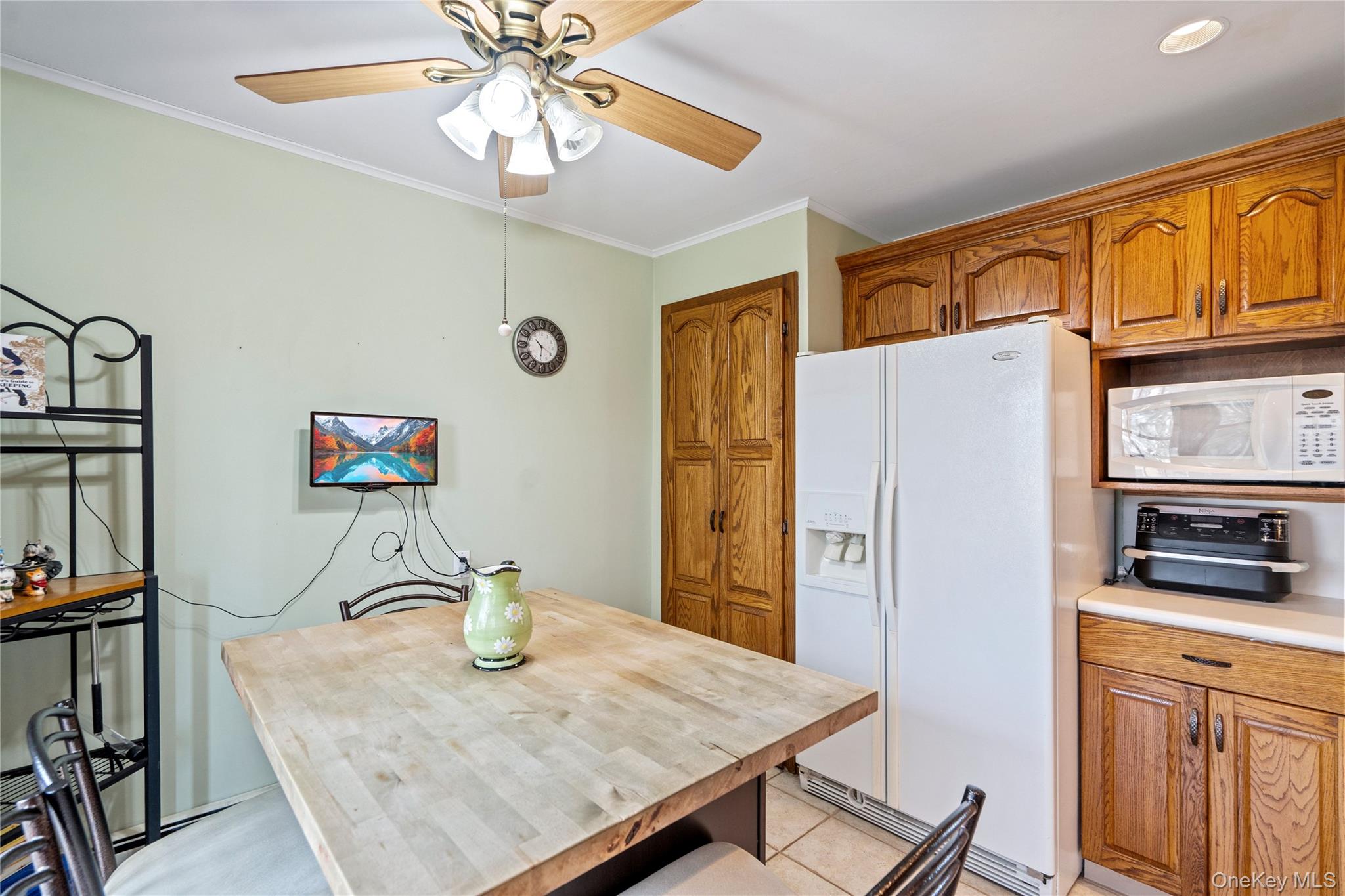 #10 photo, 220 Belvedere Drive, Massapequa Park , NY 11762