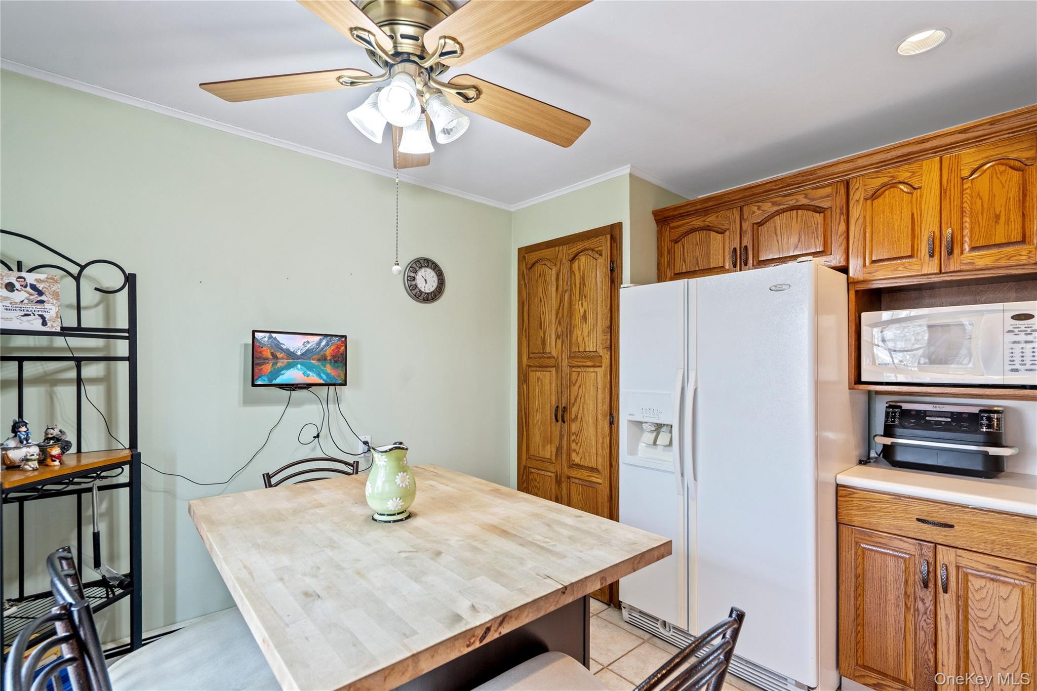 #13 photo, 220 Belvedere Drive, Massapequa Park , NY 11762