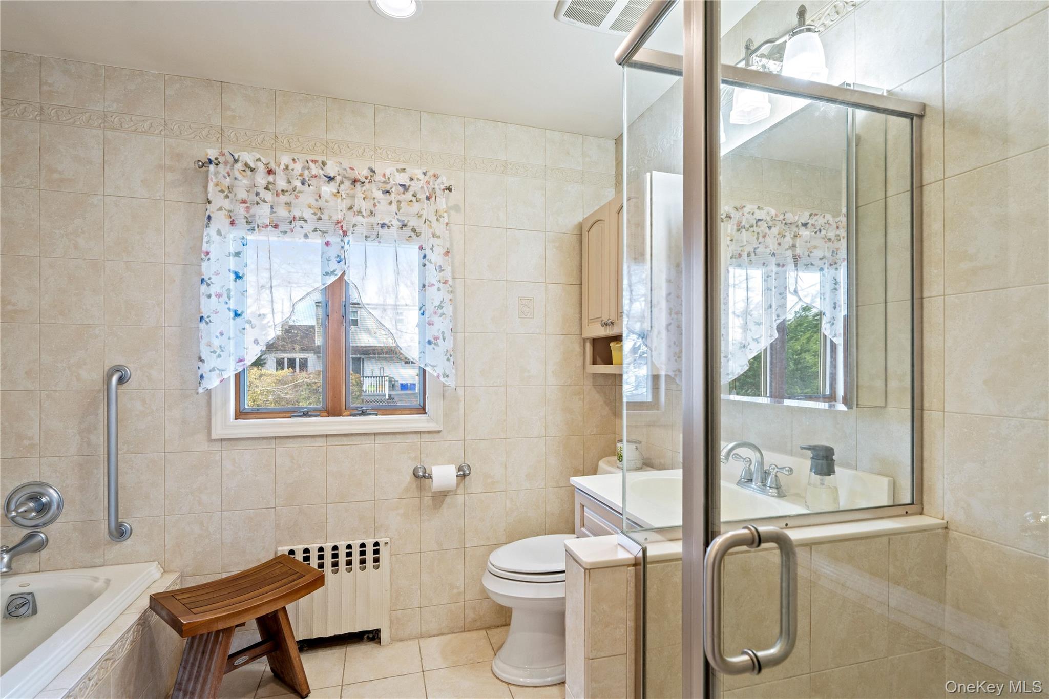 #17 photo, 220 Belvedere Drive, Massapequa Park , NY 11762