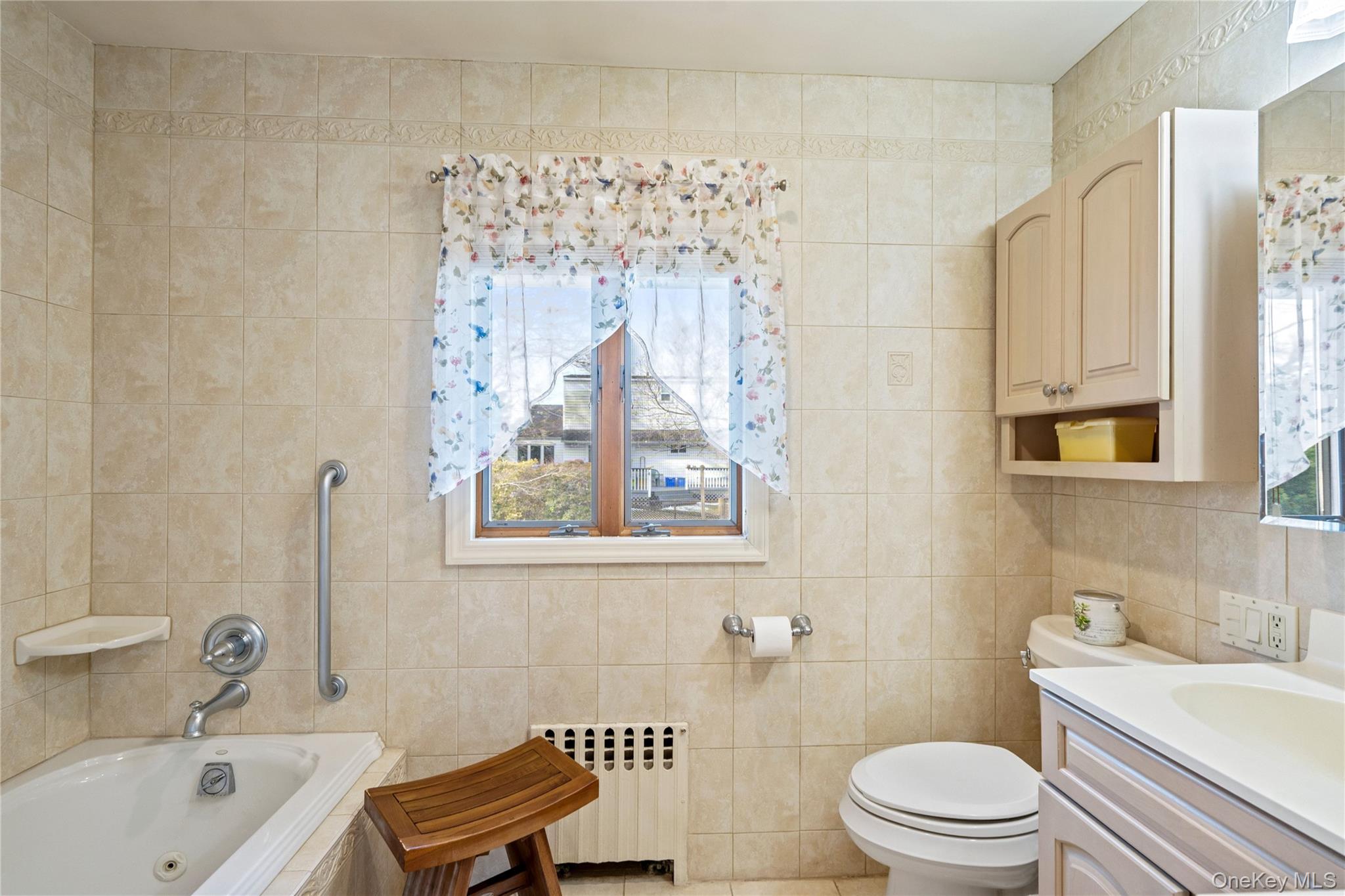 #18 photo, 220 Belvedere Drive, Massapequa Park , NY 11762