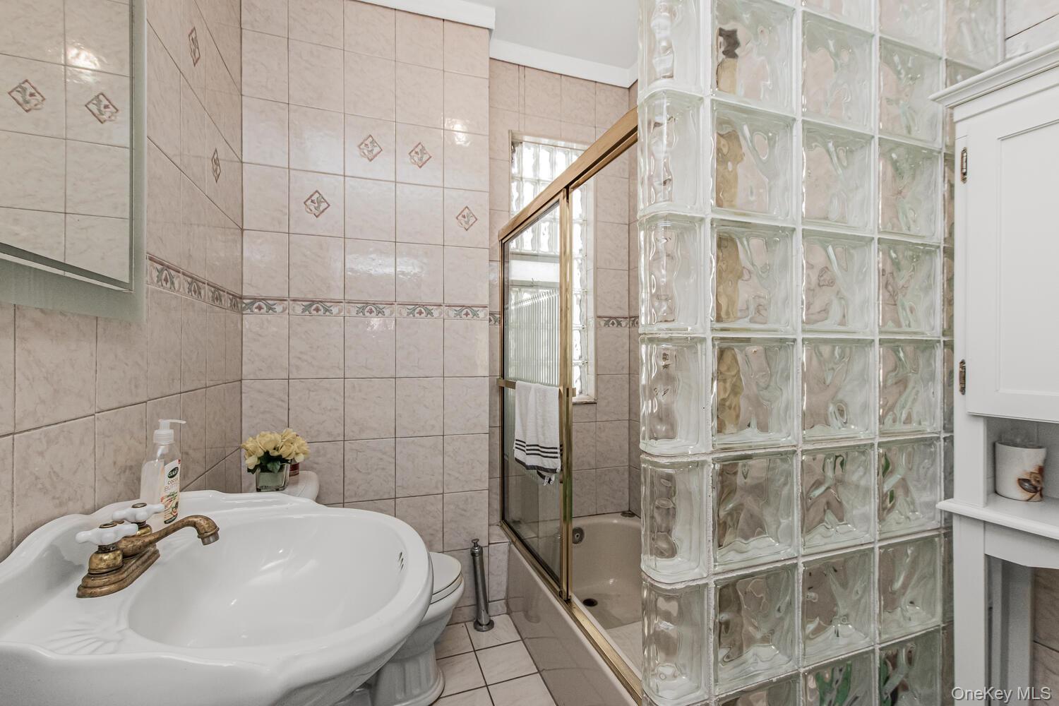 #12 photo, 292 Wadsworth Avenue, New York (Manhattan) , NY 10040