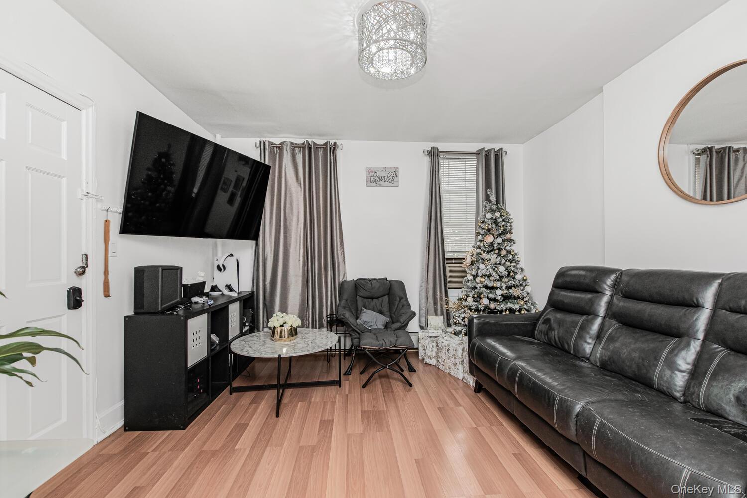 #19 photo, 292 Wadsworth Avenue, New York (Manhattan) , NY 10040