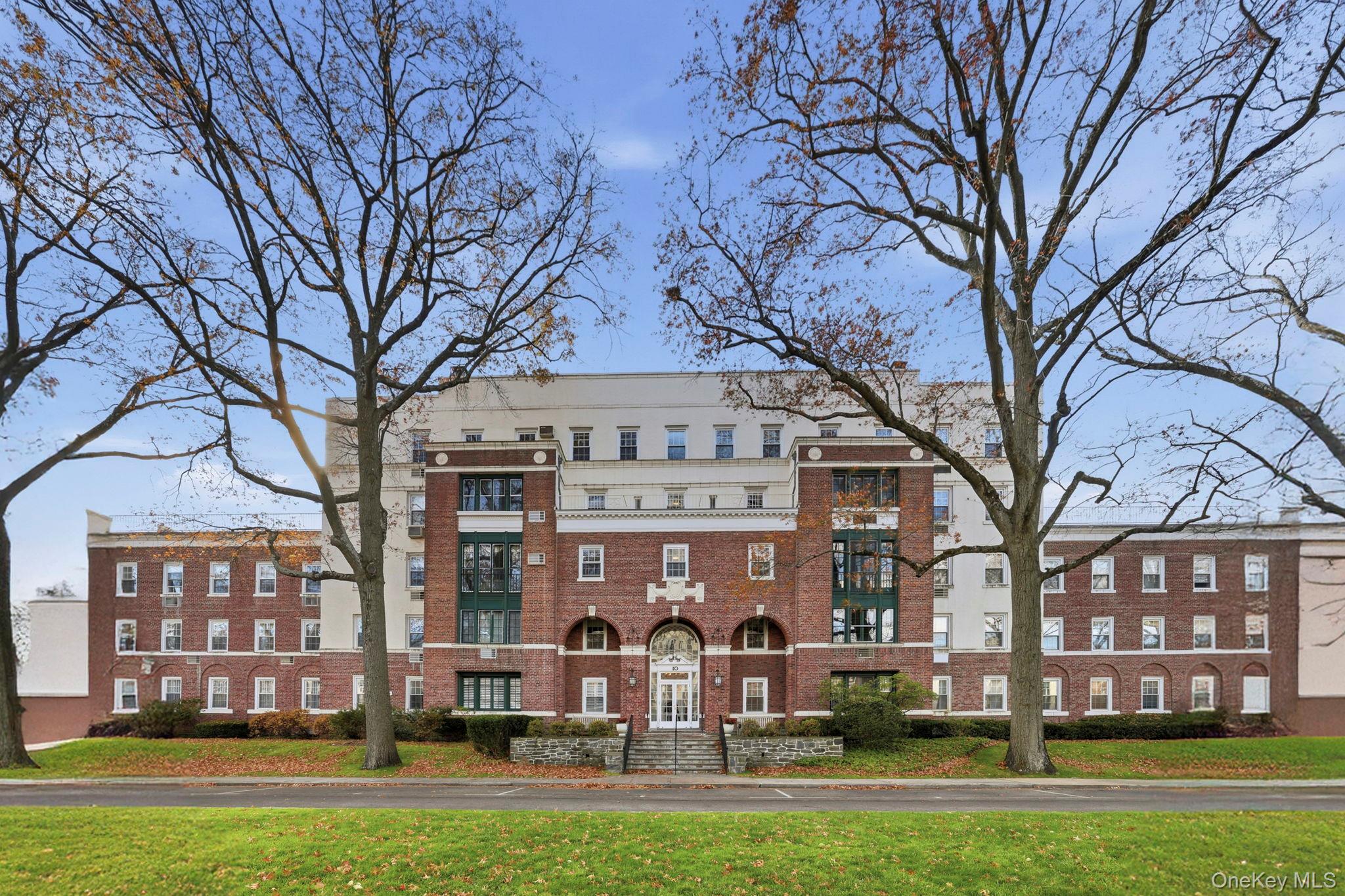 #2 photo, 10 Brooklands, Бронкс ‖ Bronxville , NY 10708
