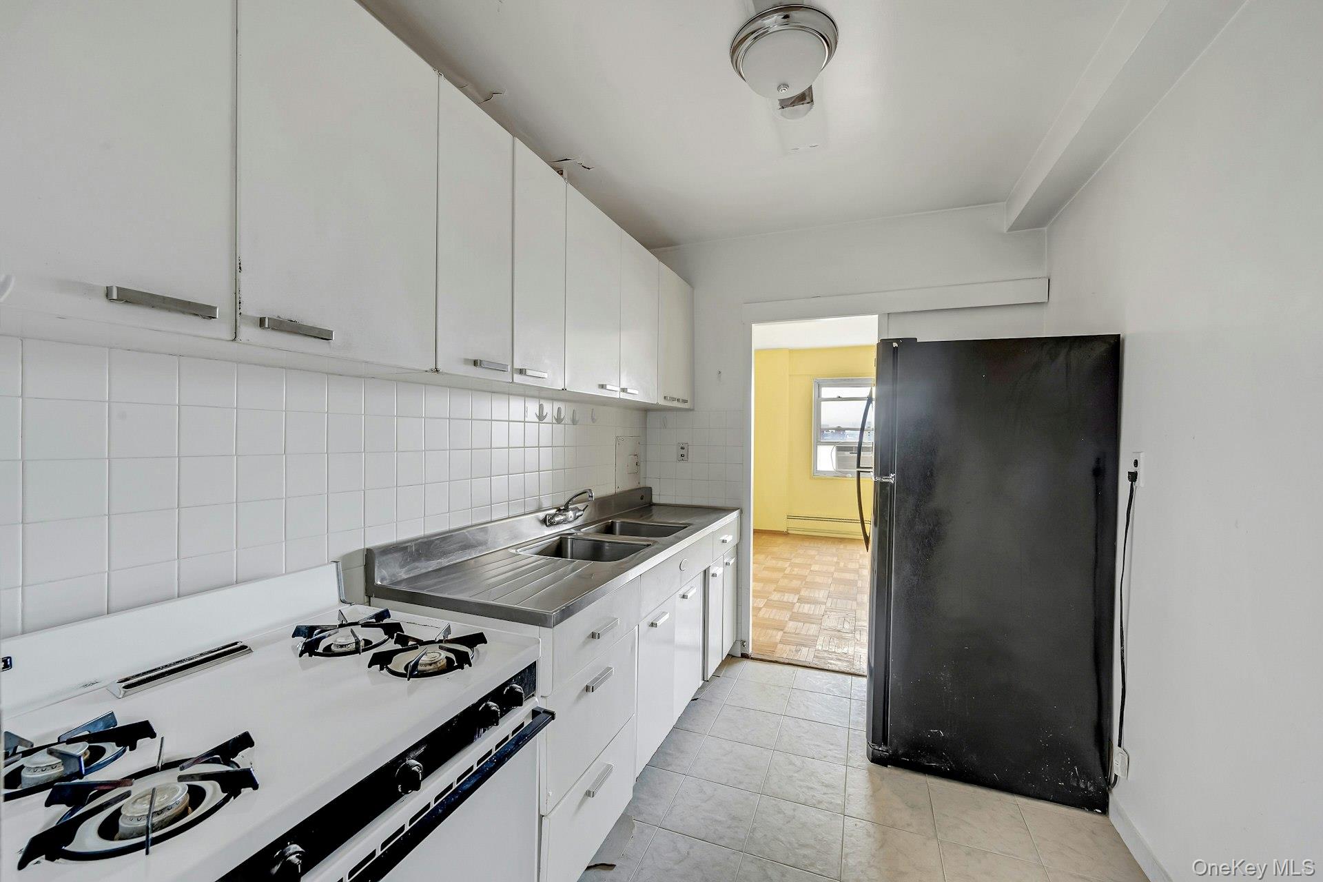 #10 photo, 1 Fordham Hill Oval, Bronx , NY 10468