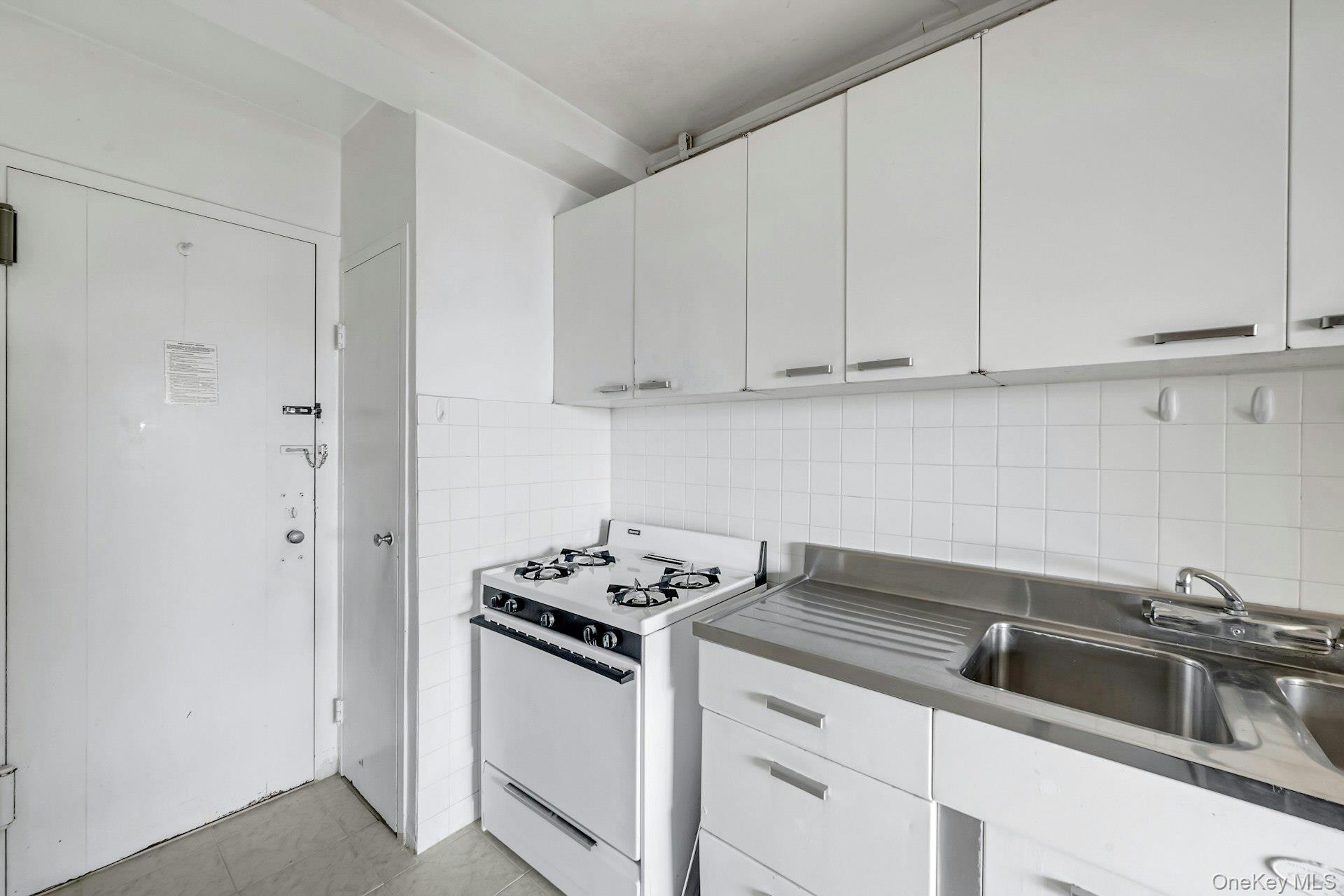 #9 photo, 1 Fordham Hill Oval, Bronx , NY 10468