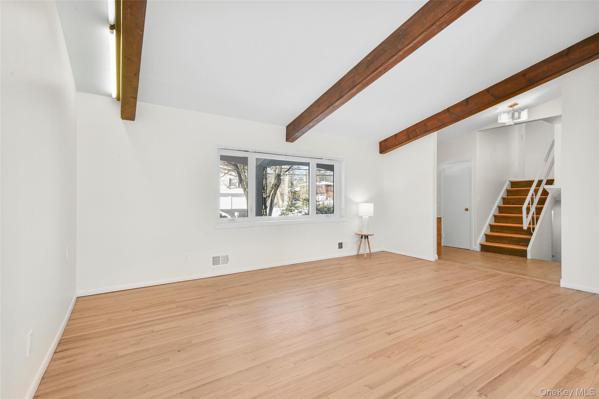 #6 photo, 25 Wood Hollow Lane, New Rochelle , NY 10804