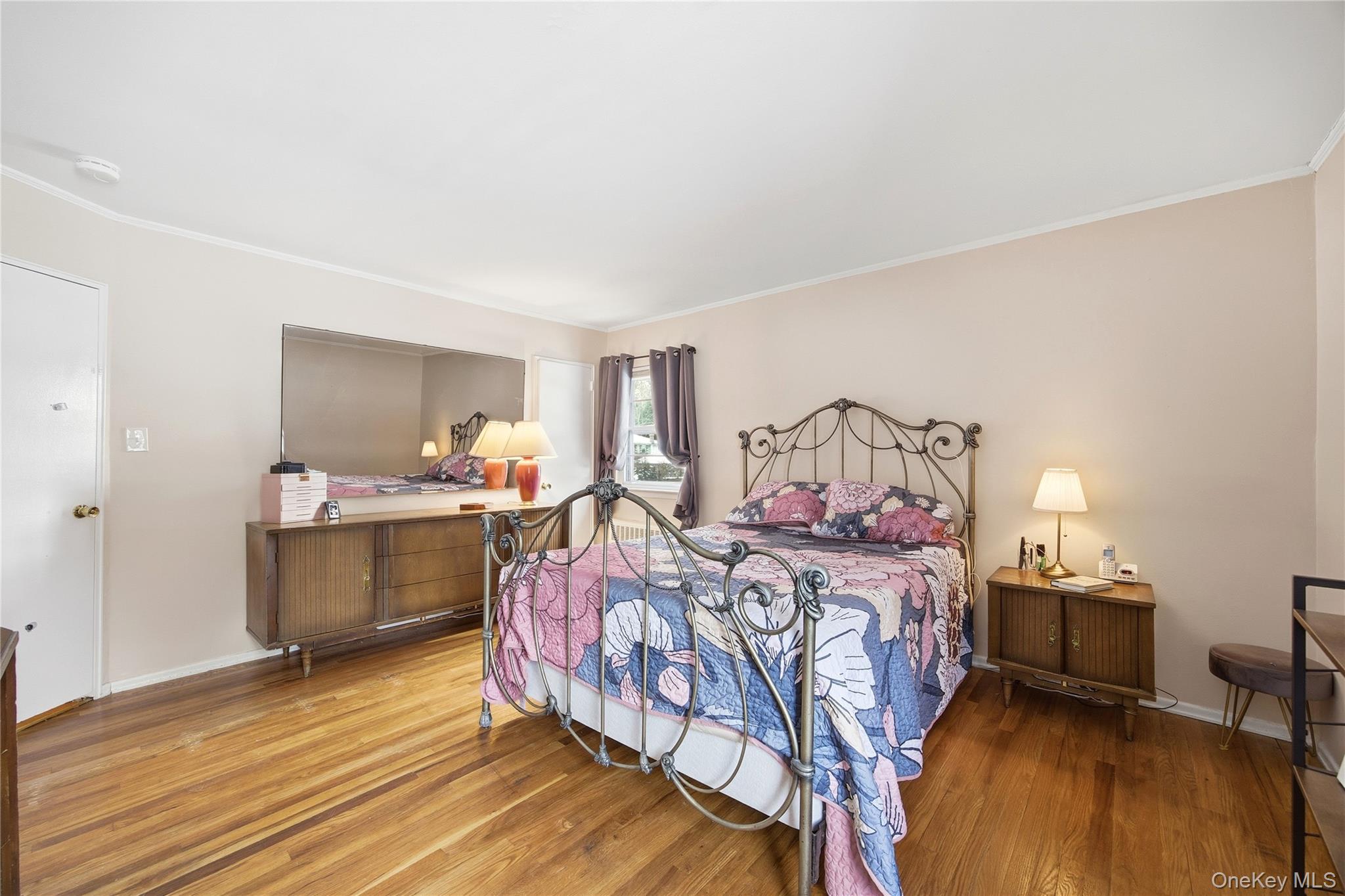 #19 photo, 12 Viola Drive, Glen Cove , NY 11542