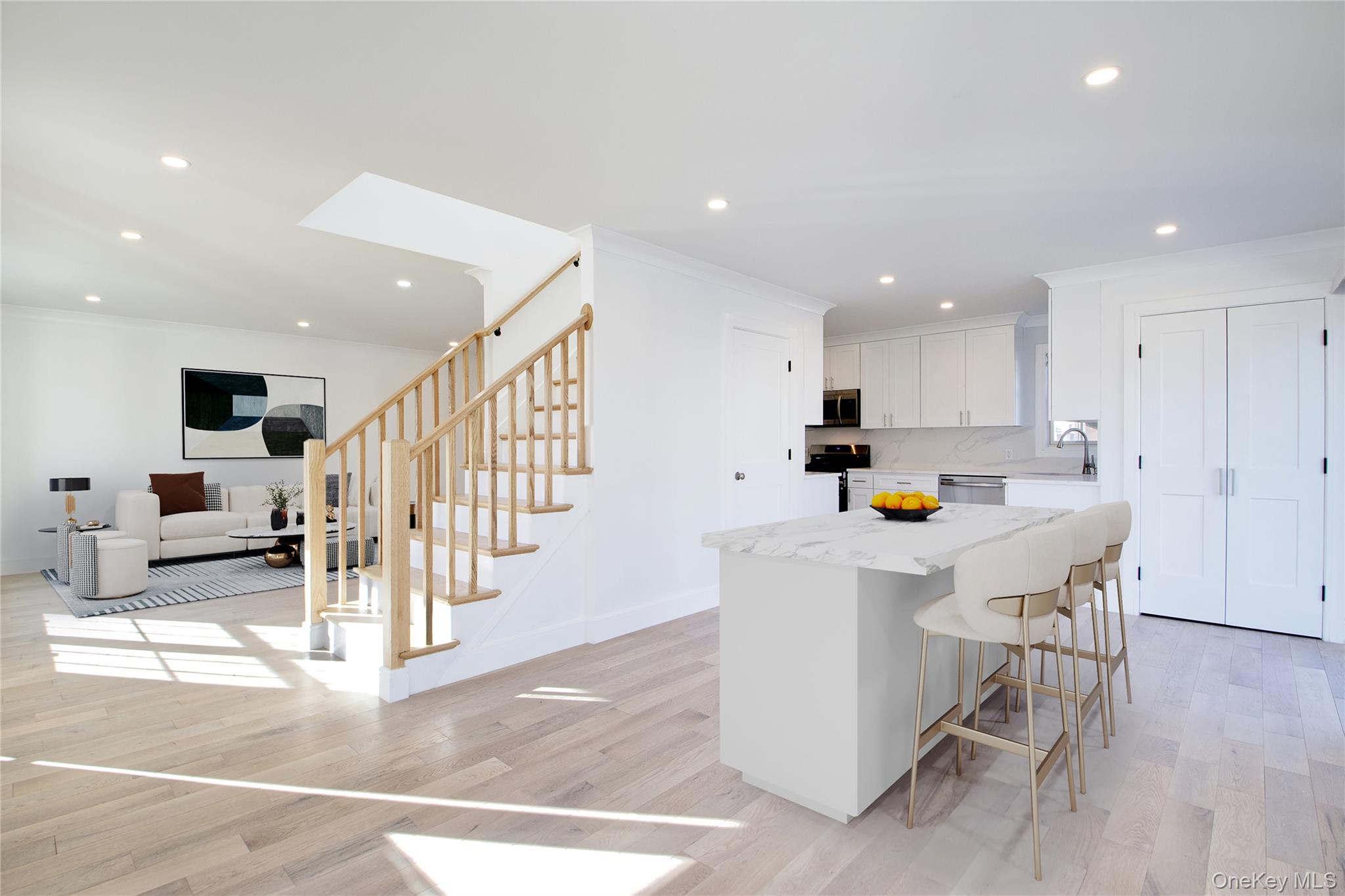 #8 photo, 1 Manhasset Avenue, Port Washington , NY 11050