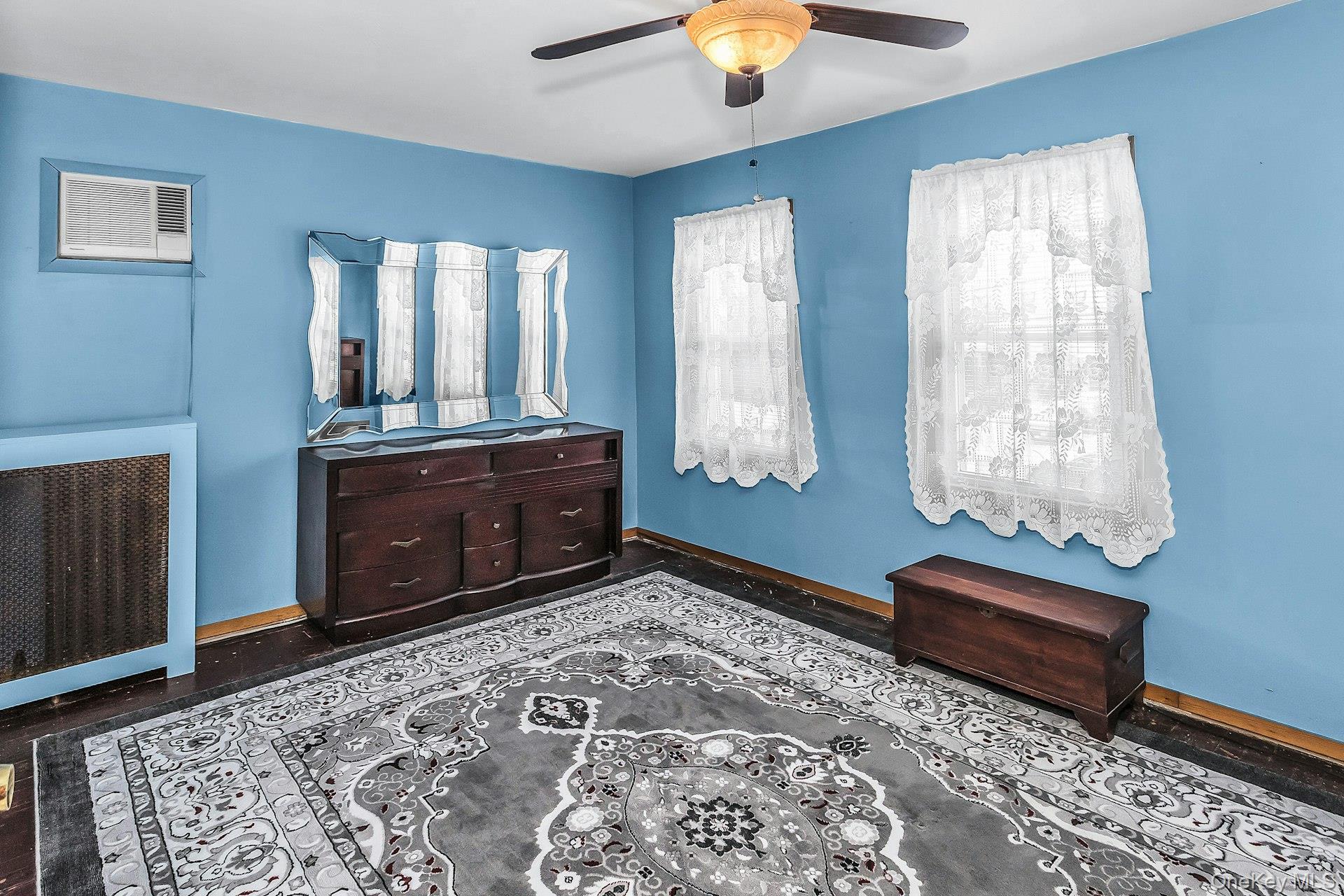 #16 photo, 9 Belmont Avenue, Floral Park , NY 11001