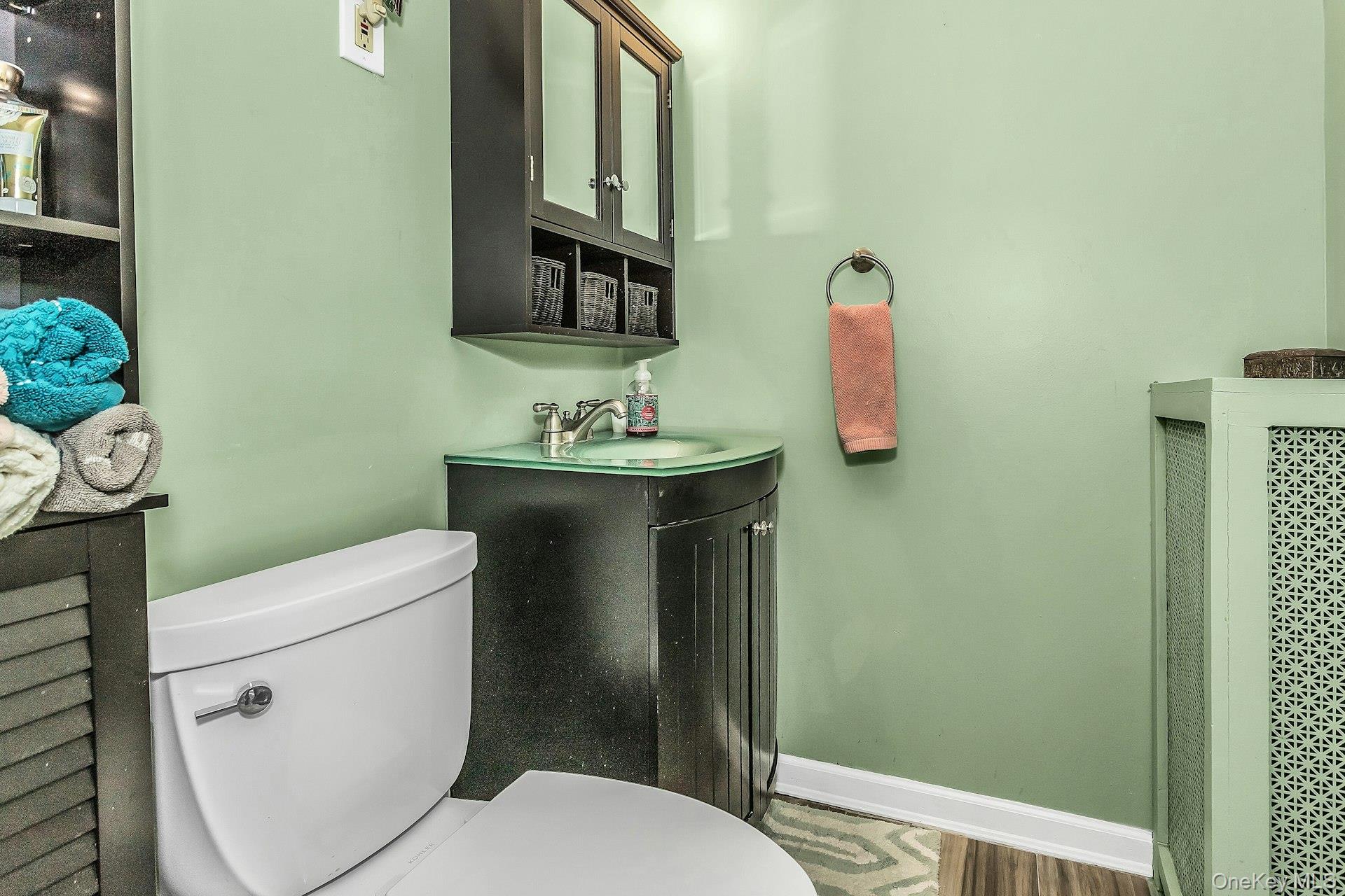 #20 photo, 9 Belmont Avenue, Floral Park , NY 11001