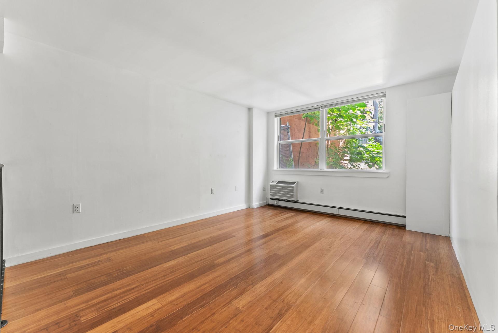 #8 photo, 303 W 146th Street, New York (Manhattan) , NY 10039