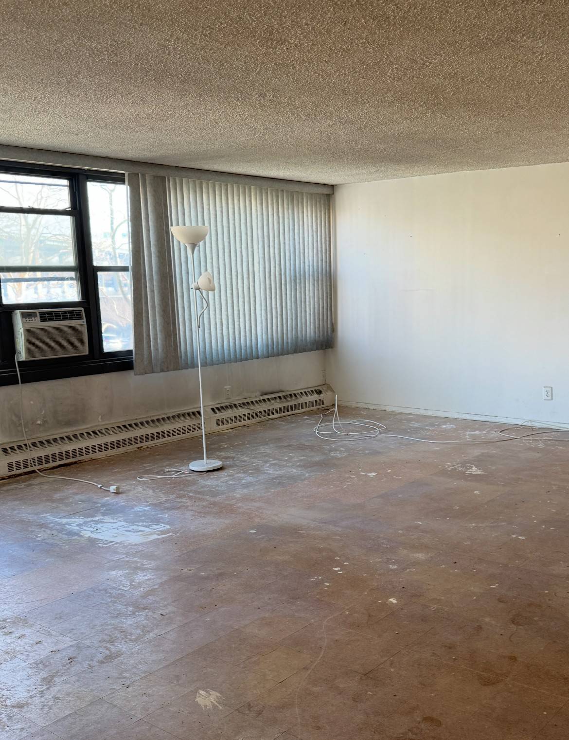 #2 photo, 166-31 9TH Avenue, #3C, Whitestone , NY 11357