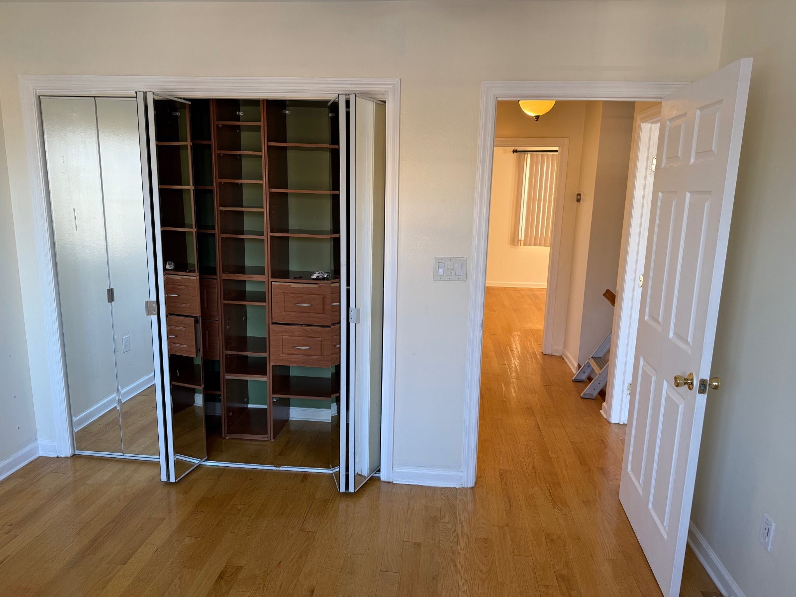 #30 photo, 284 Semton Blvd, Franklin Square , NY 11010