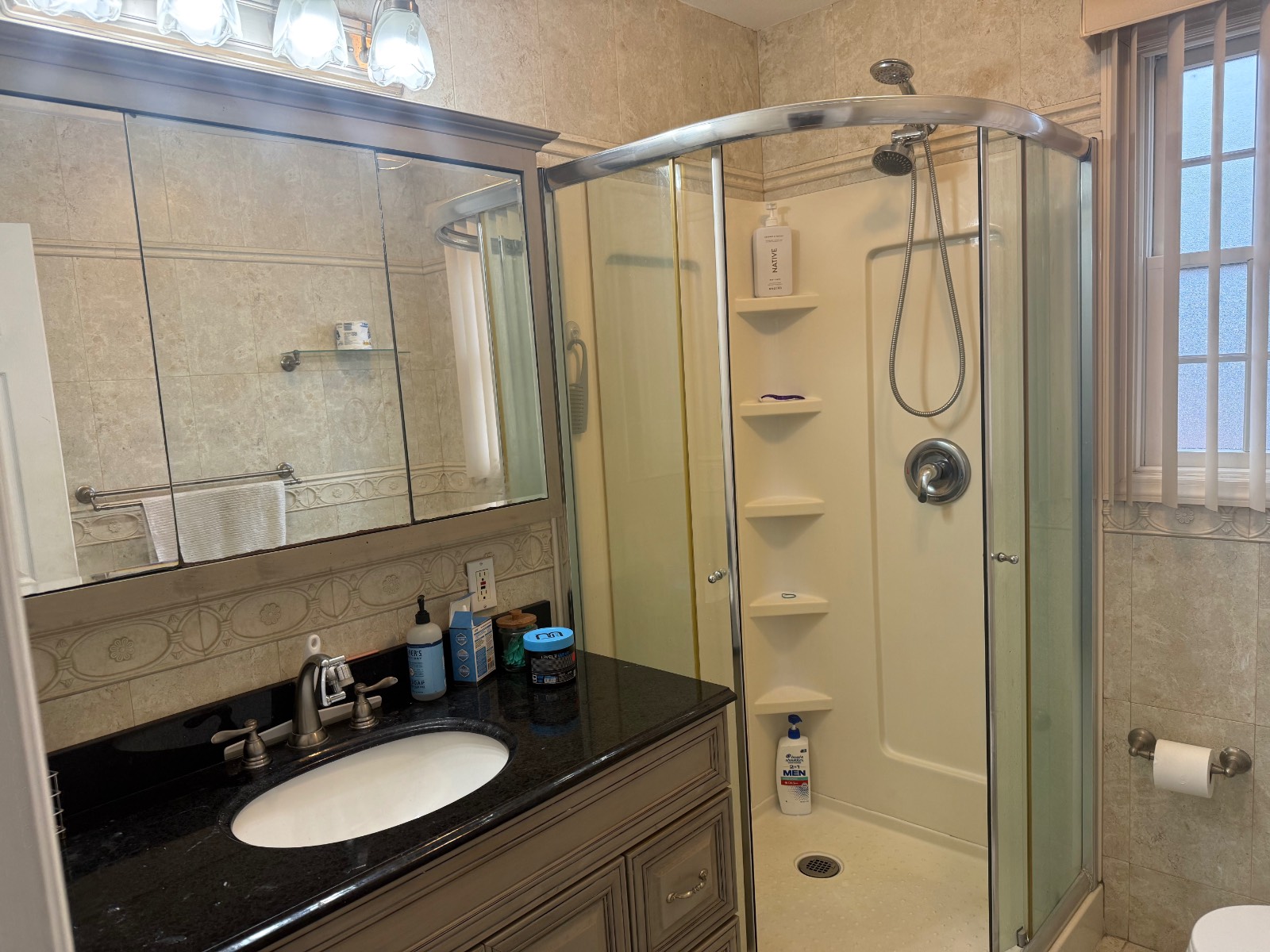 #9 photo, 284 Semton Blvd, Franklin Square , NY 11010