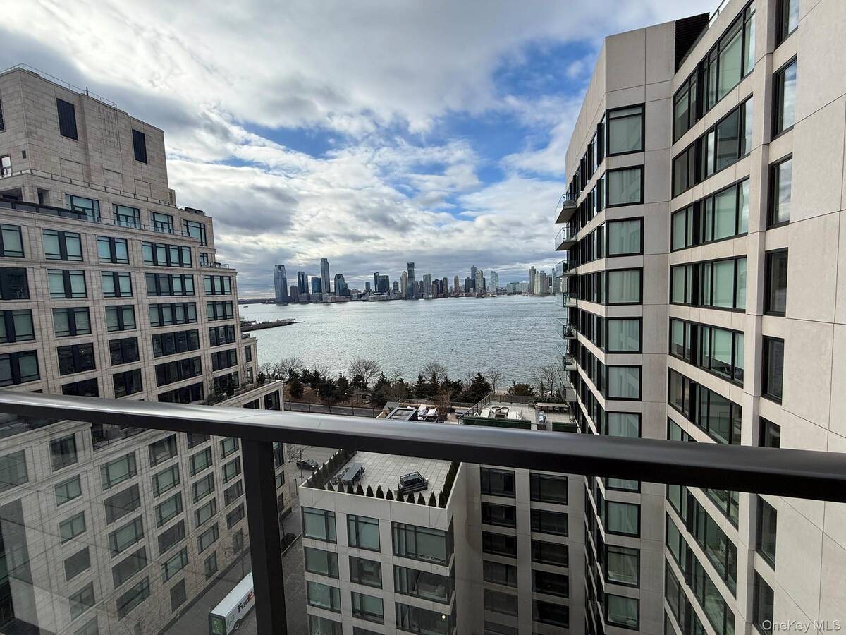 #22 photo, 450 Washington Street, #306, New York (Manhattan) , NY 10013