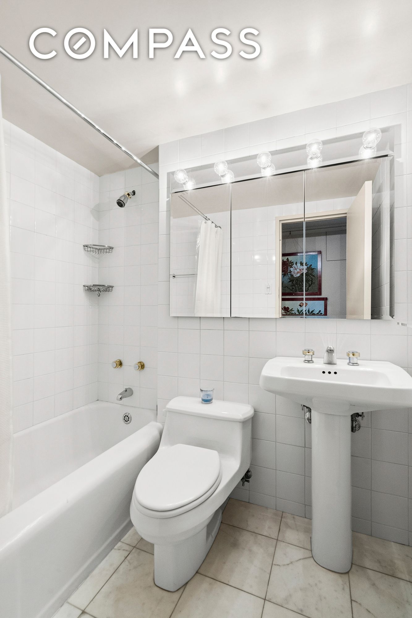 #7 photo, 2 5th Avenue, Greenwich Village , NY 10011