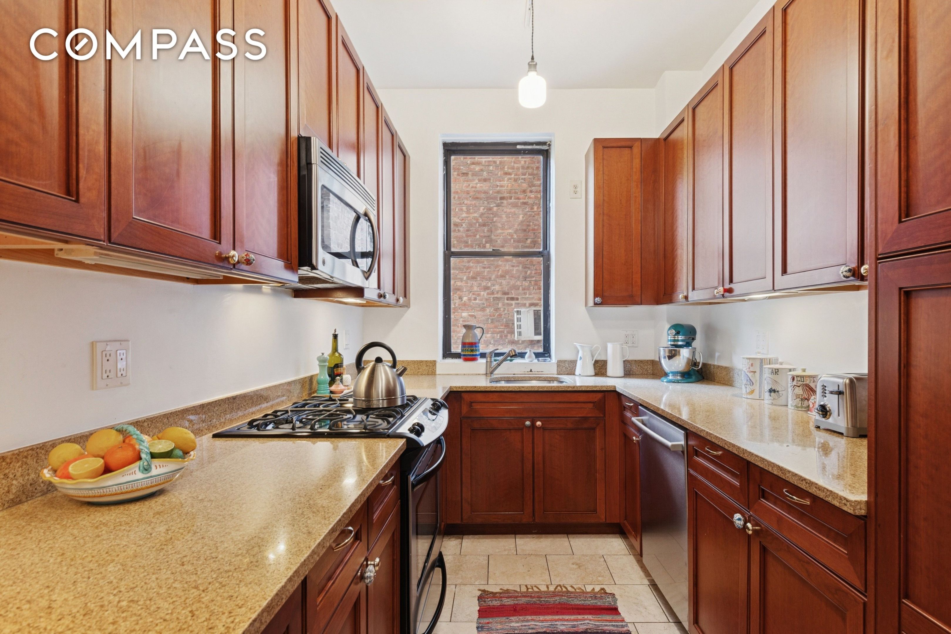 #6 photo, 158-18 Riverside Drive W, Washington Heights , NY 10032