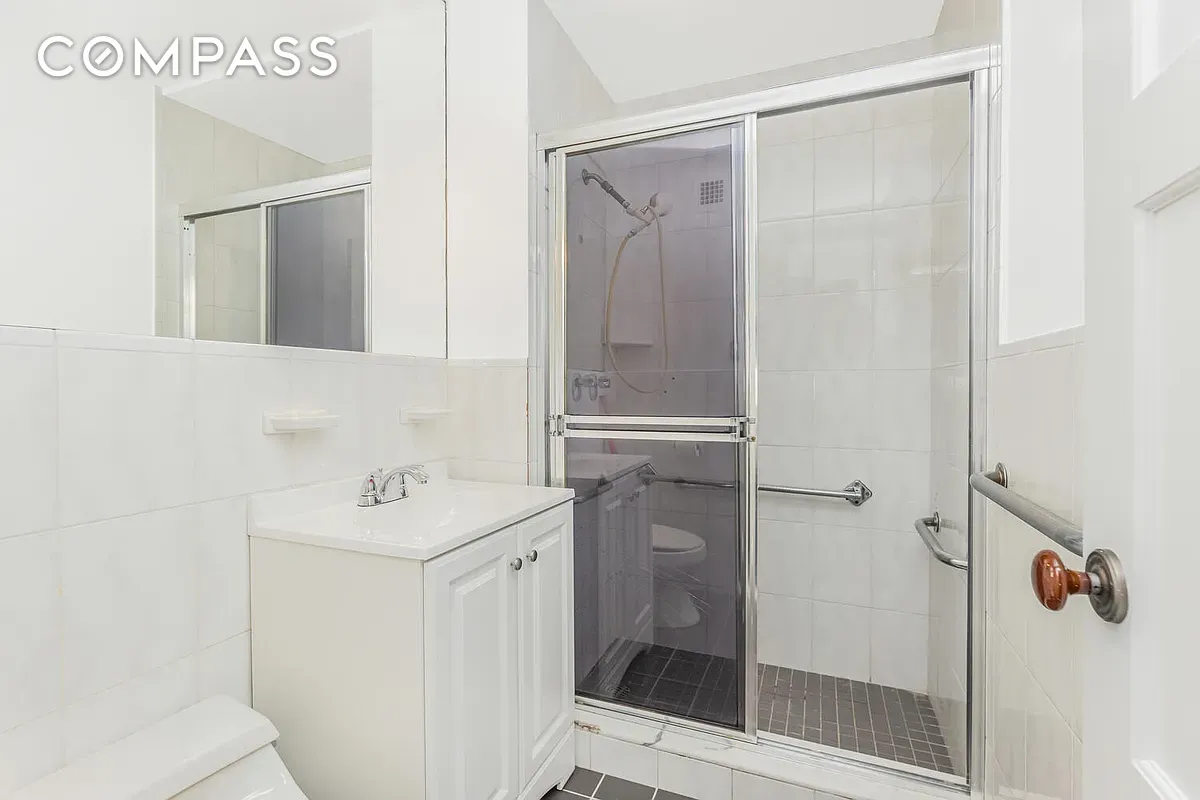 #7 photo, 3671 Hudson Manor Terrace, Riverdale , NY 10463