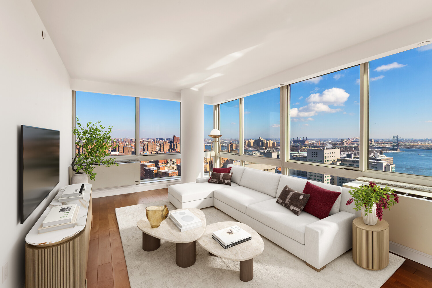 #5 photo, 215 E 96TH Street, Yorkville , NY 10128